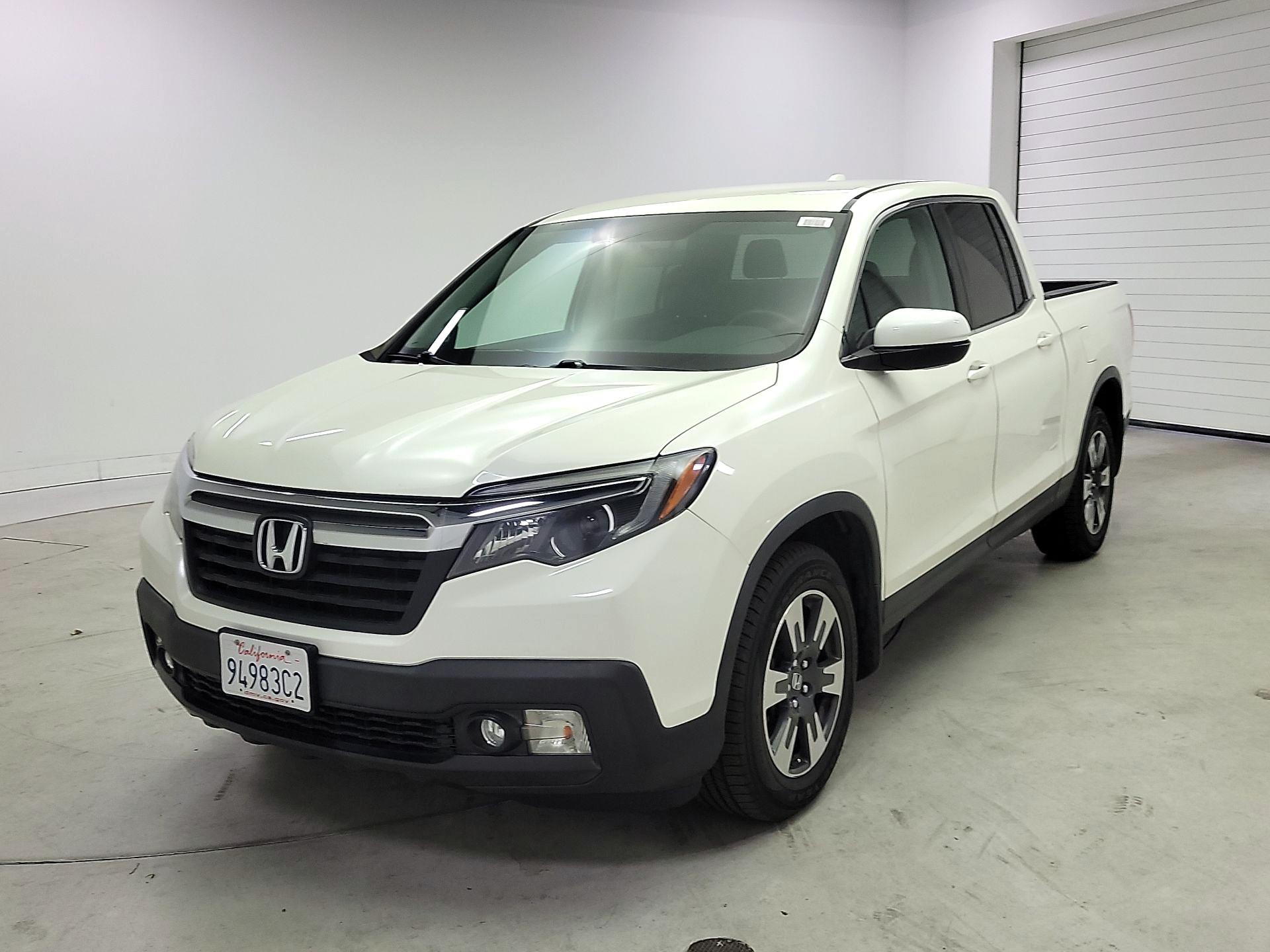 Thumbnail: 2017 Honda Ridgeline - 3