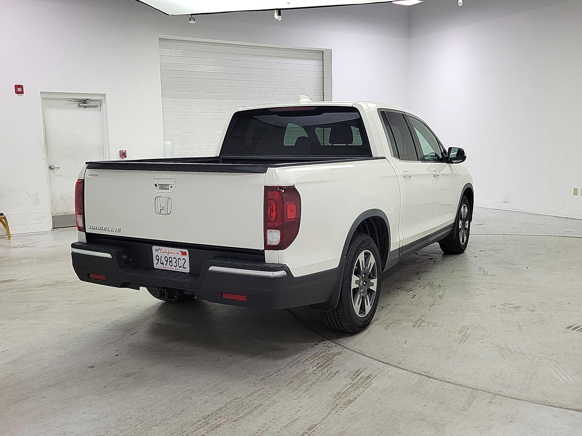 Thumbnail: 2017 Honda Ridgeline - 5