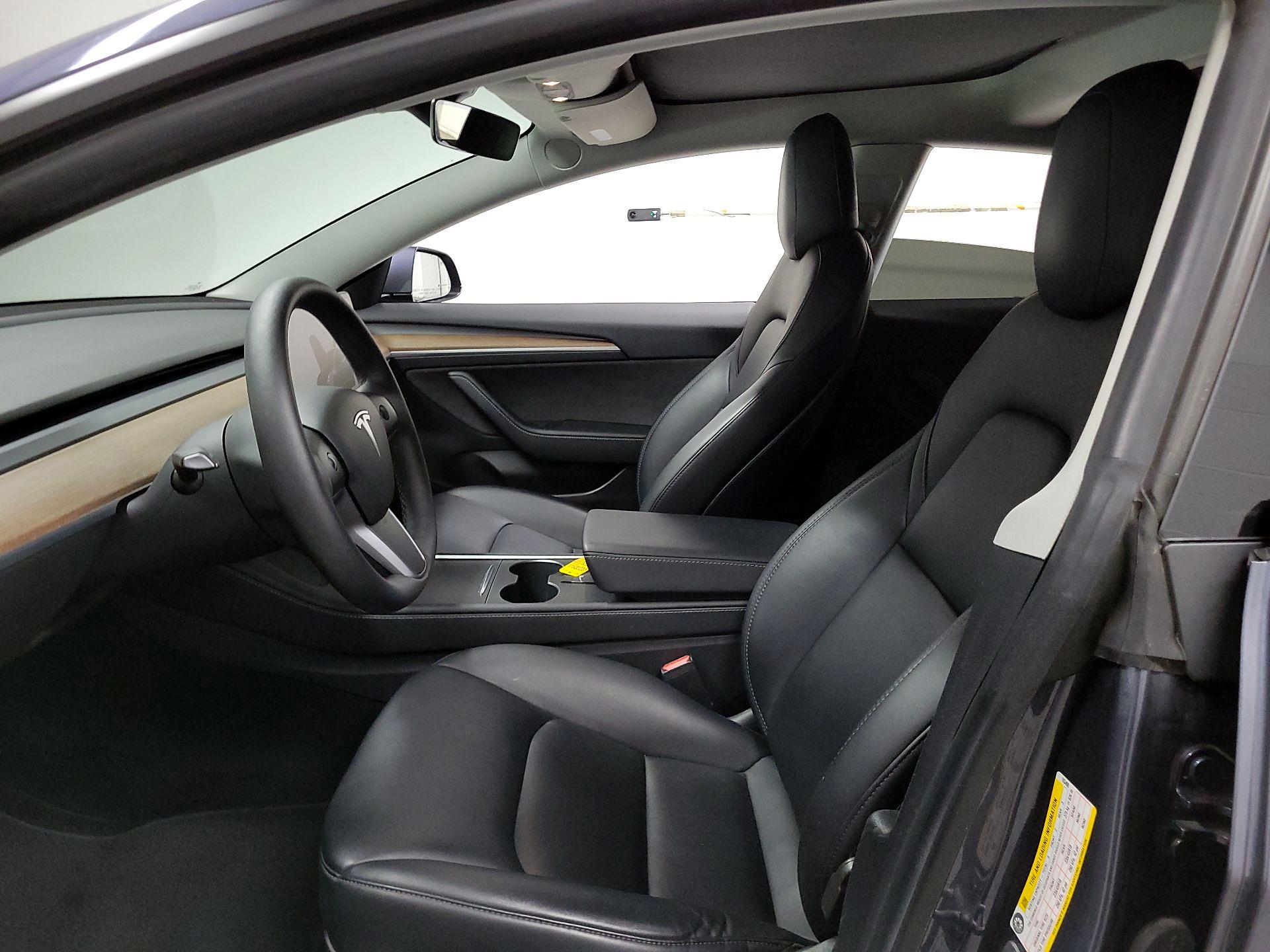 Thumbnail: 2022 Tesla Model 3 - 9