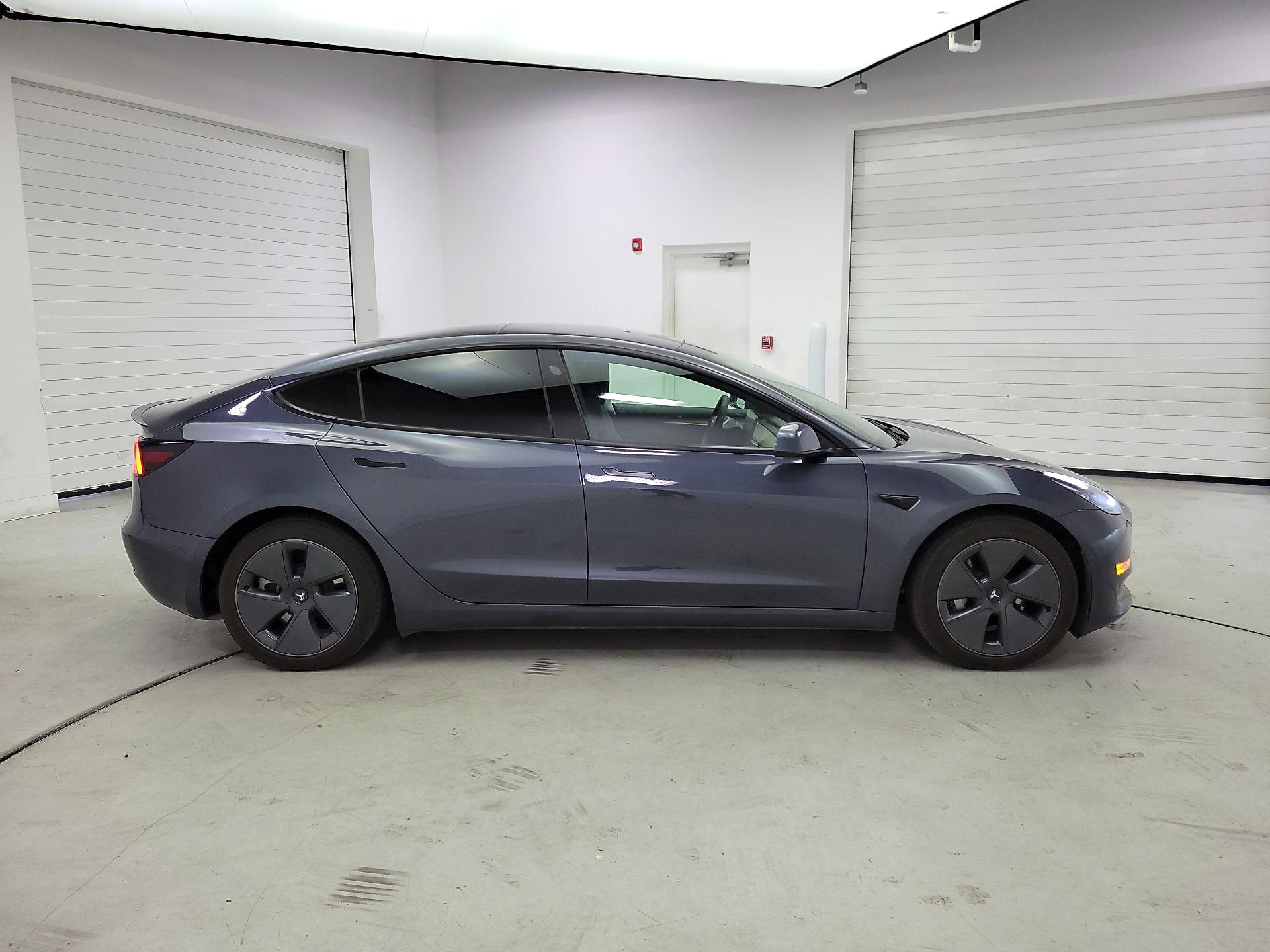 Thumbnail: 2022 Tesla Model 3 - 4