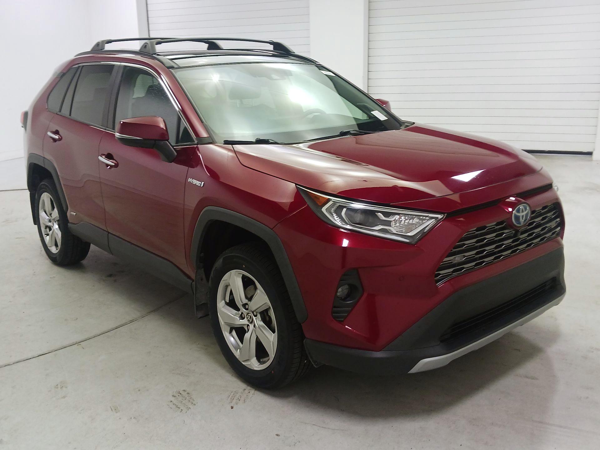 Thumbnail: 2021 Toyota RAV4 - 1