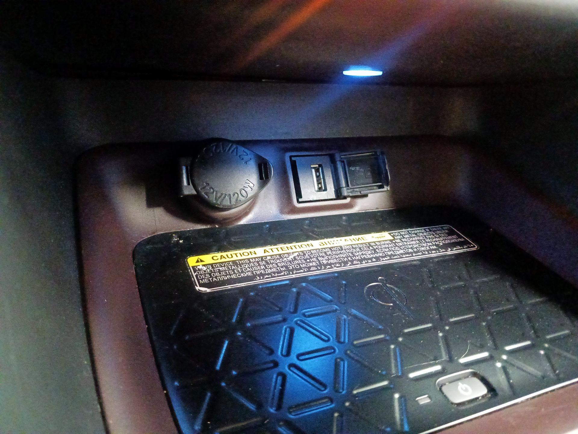 Thumbnail: 2021 Toyota RAV4 - 17