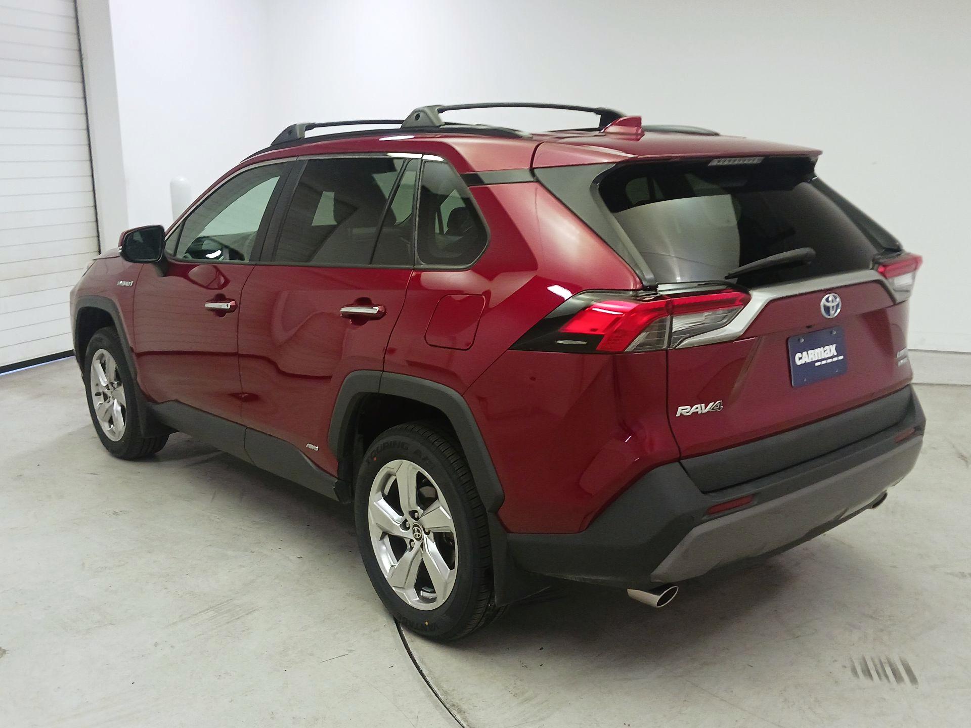 Thumbnail: 2021 Toyota RAV4 - 7