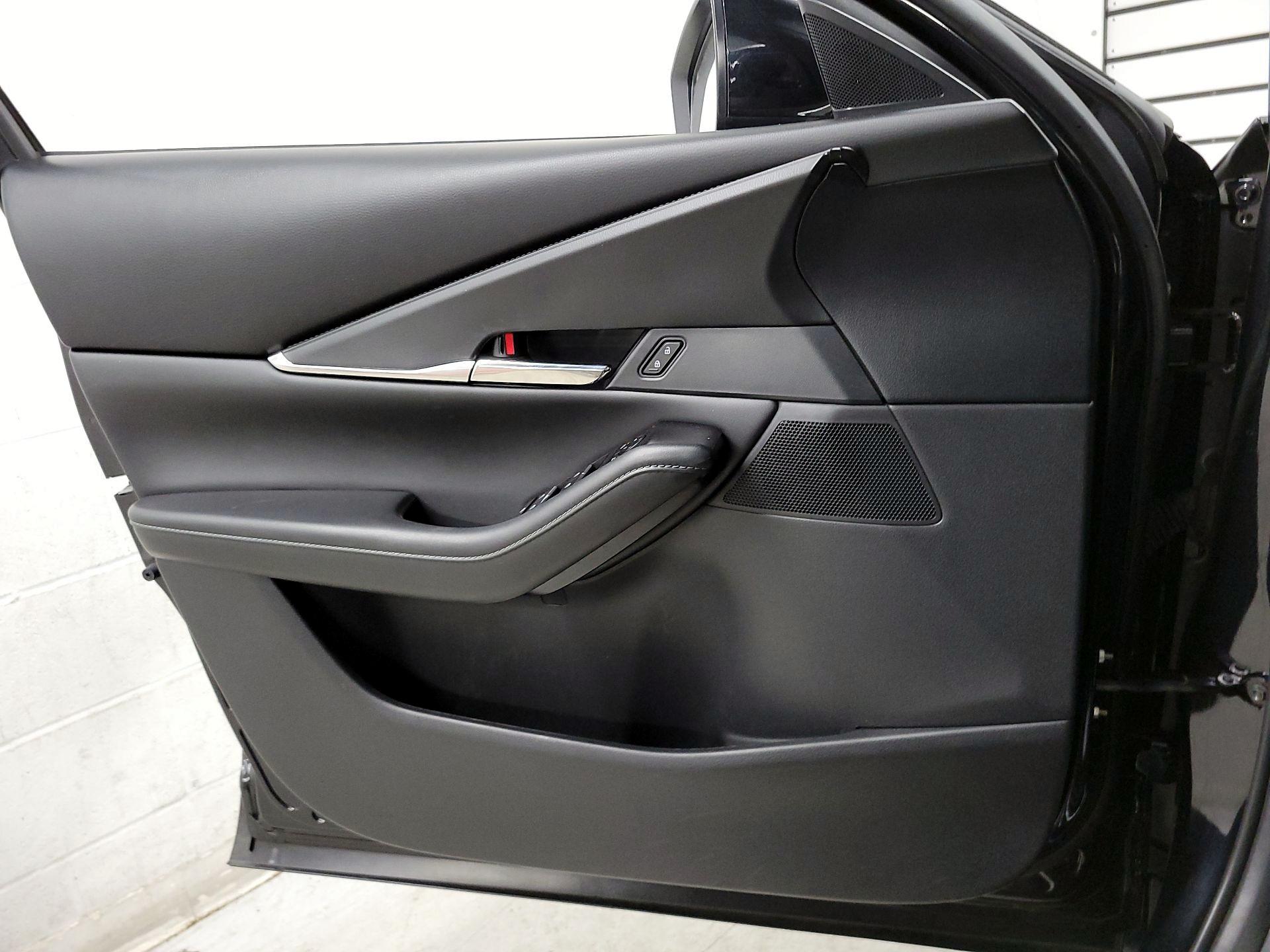 Thumbnail: 2024 Mazda CX-30 - 10