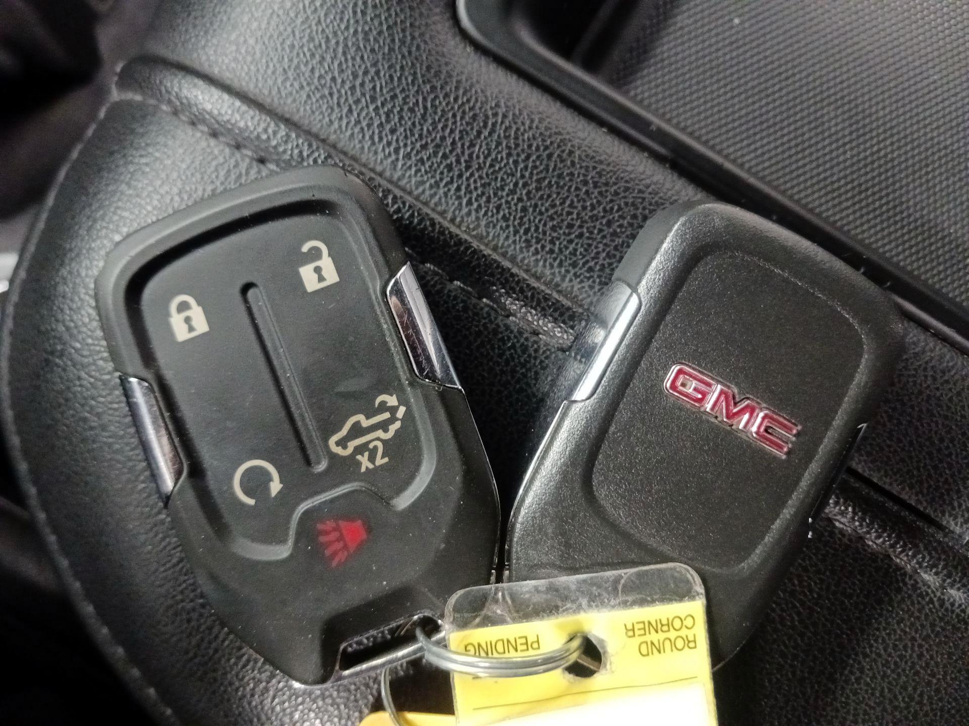 Thumbnail: 2020 GMC Sierra 2500 - 20