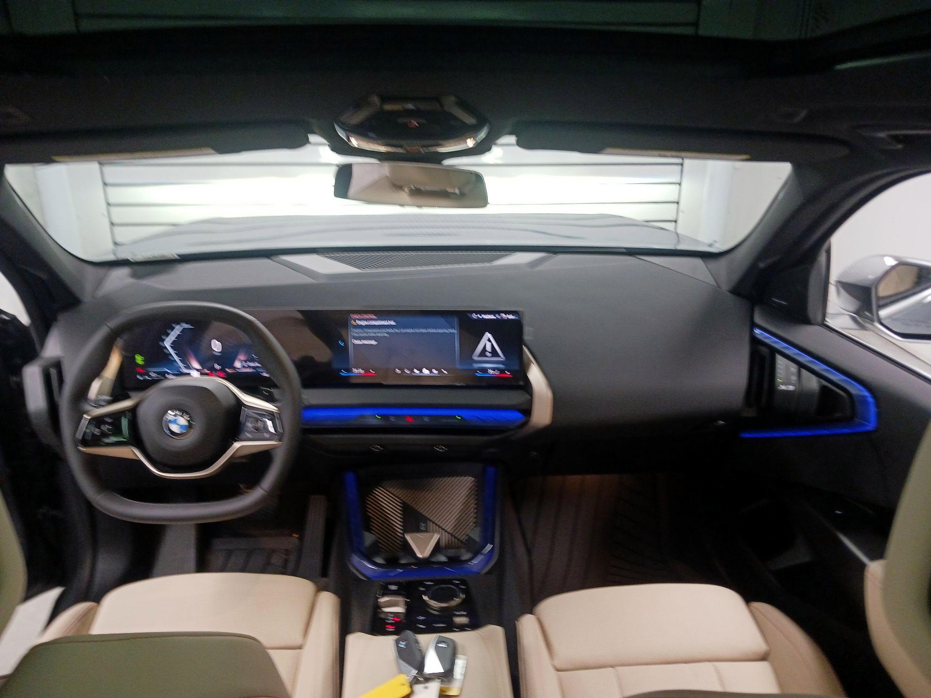 Thumbnail: 2025 BMW X3 - 8