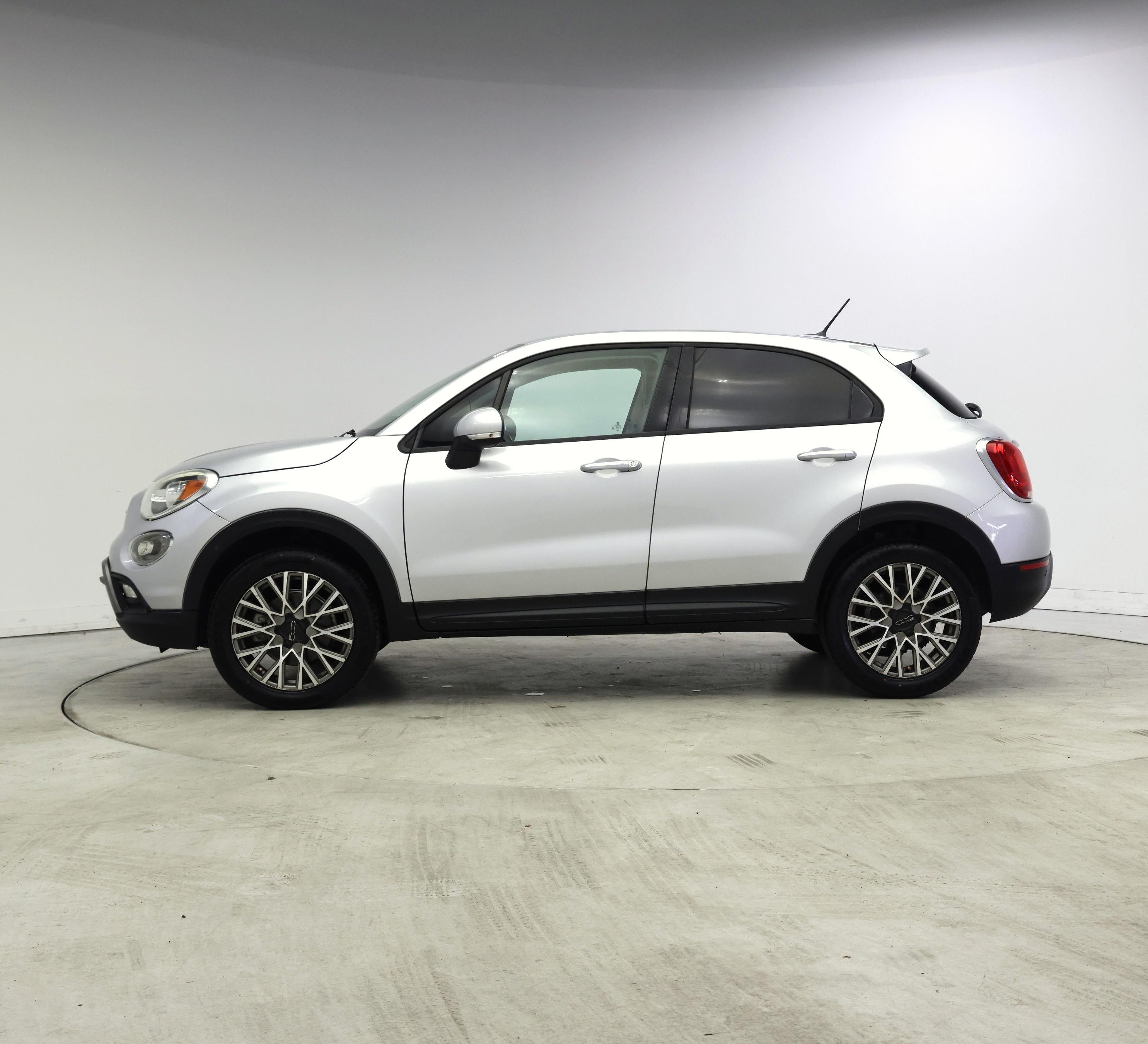 Thumbnail: 2016 Fiat 500X - 3