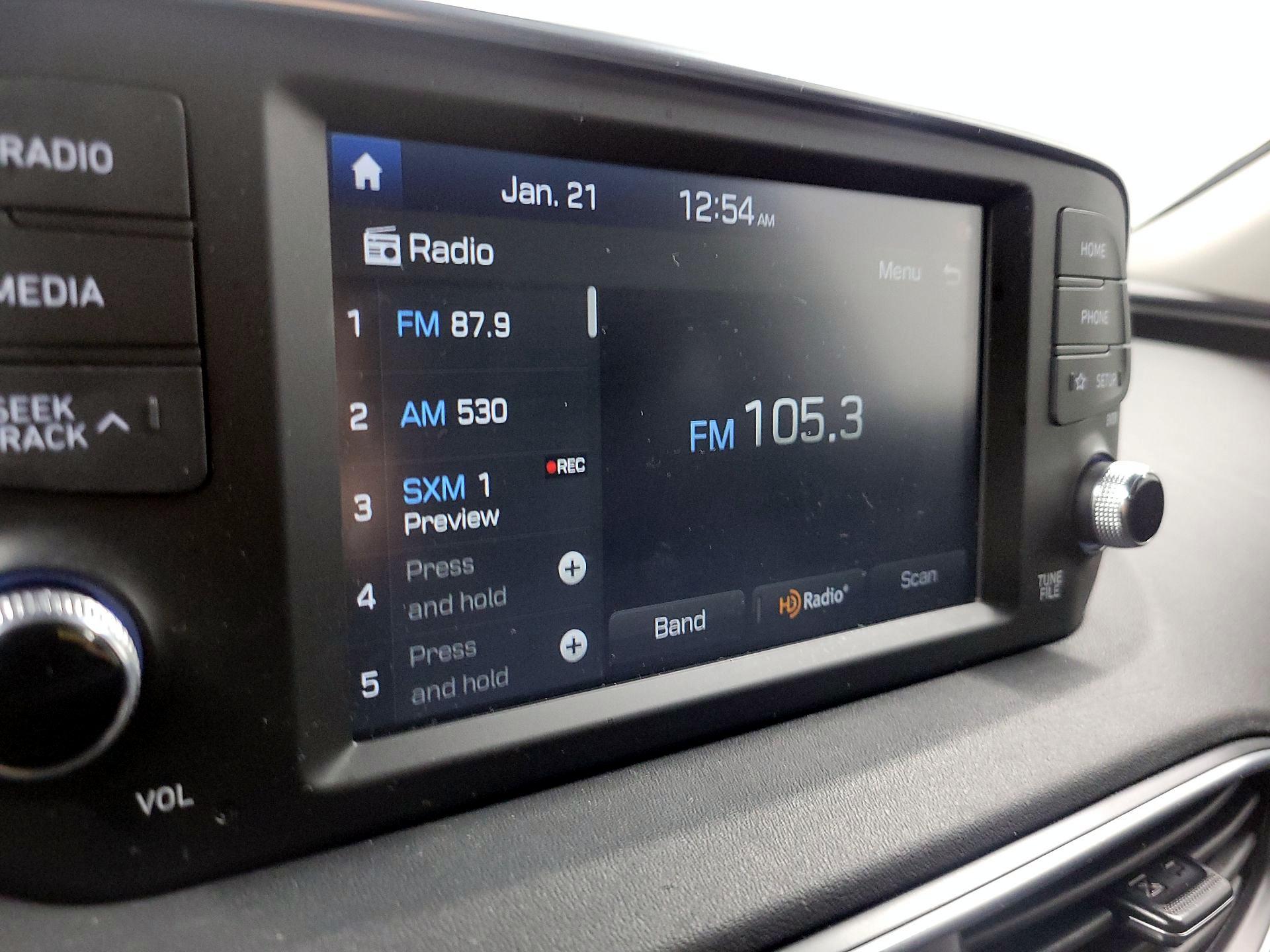 Thumbnail: 2020 Hyundai Santa Fe - 11