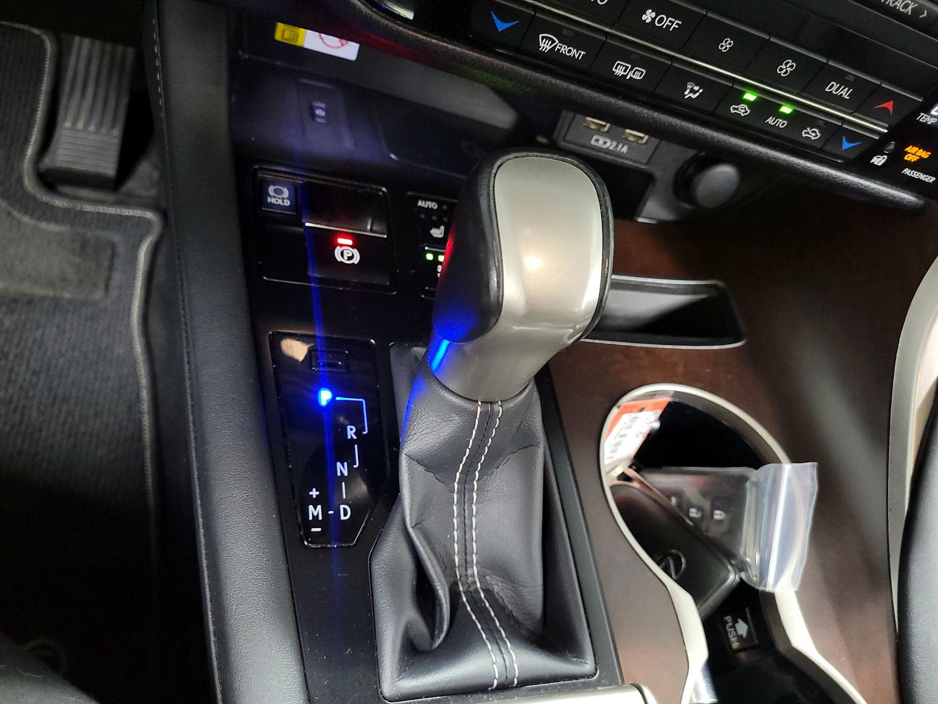 Thumbnail: 2021 Lexus RX - 14