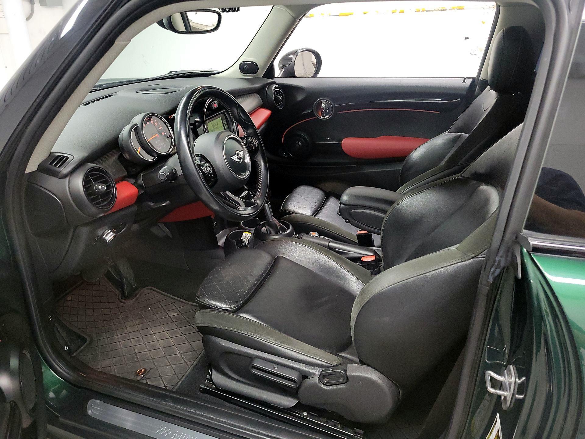 Thumbnail: 2018 MINI Cooper Hardtop - 11