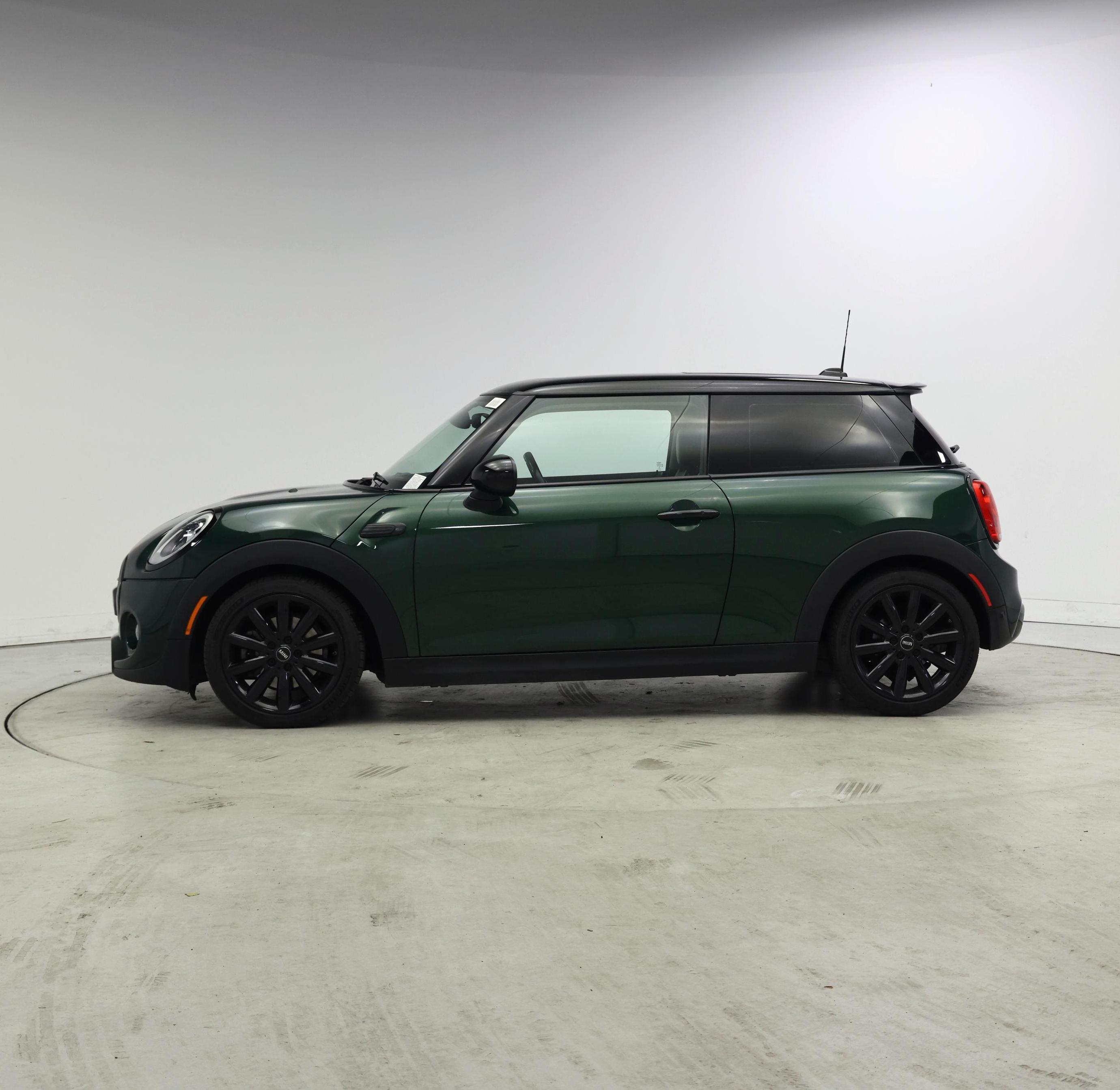 Thumbnail: 2018 MINI Cooper Hardtop - 3