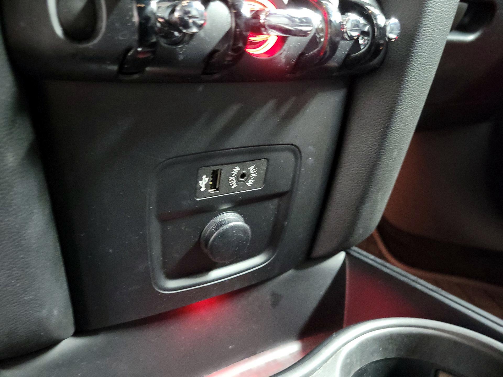 Thumbnail: 2018 MINI Cooper Countryman - 16