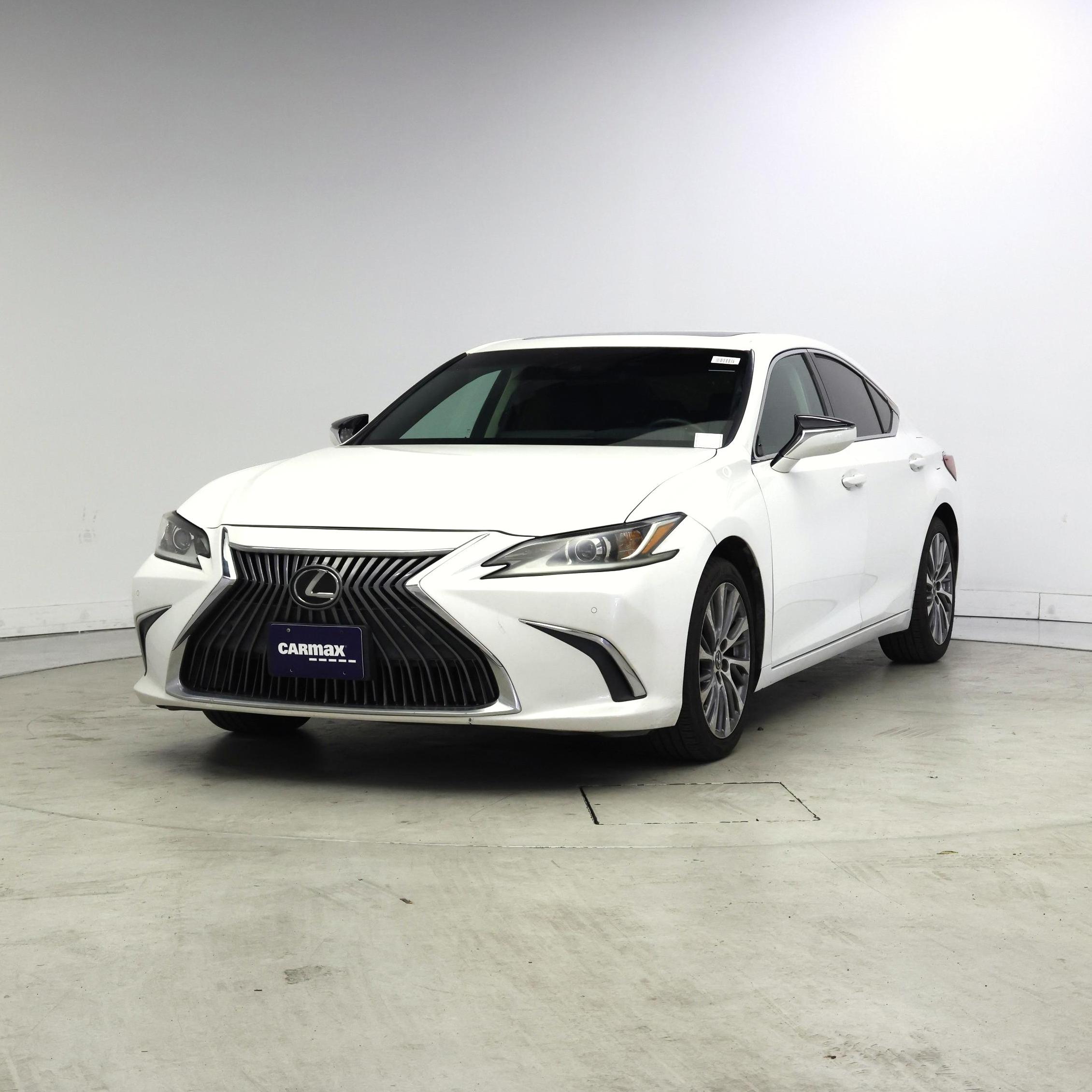 Thumbnail: 2020 Lexus ES - 4