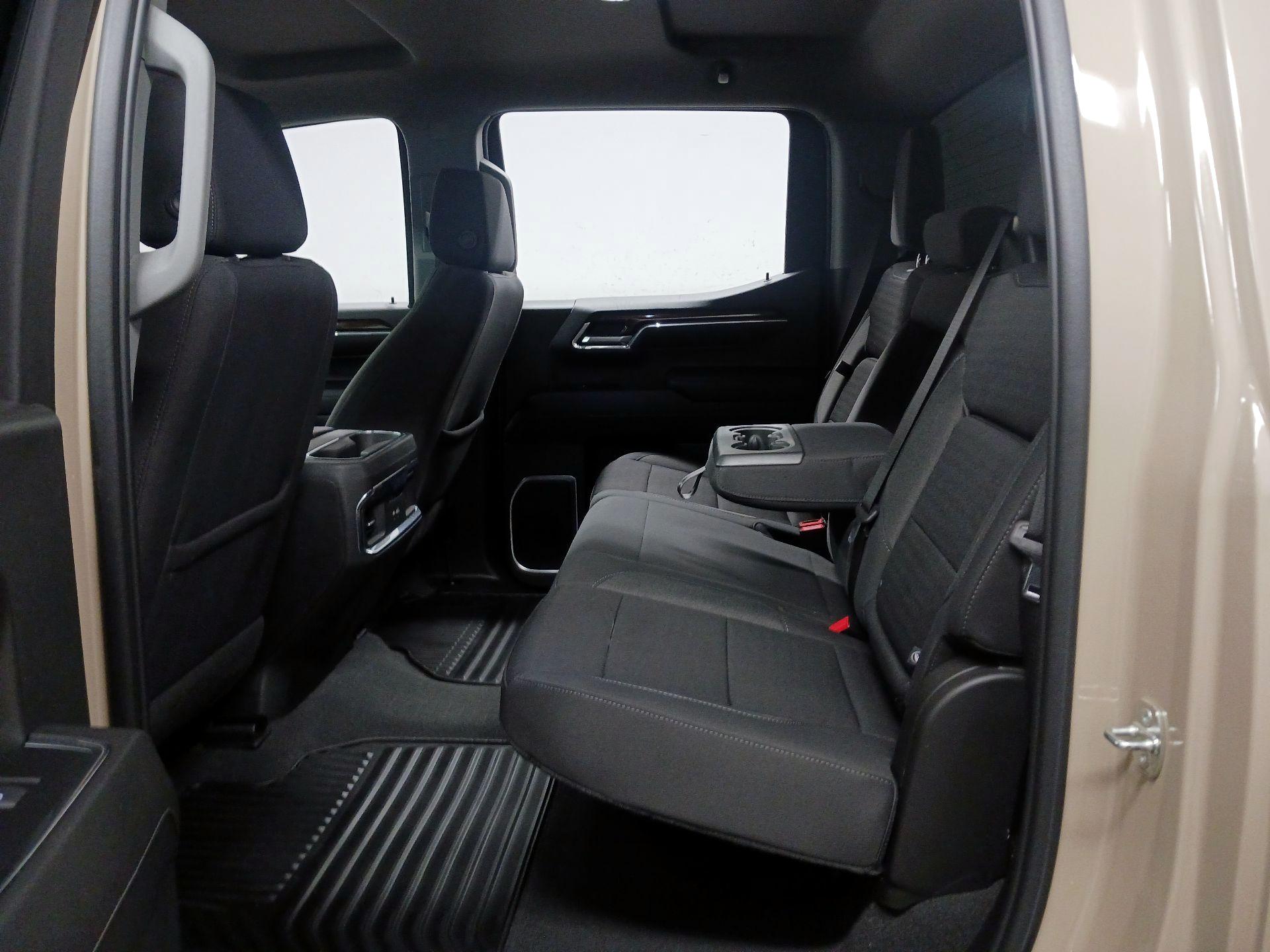 Thumbnail: 2023 GMC Sierra 1500 - 18