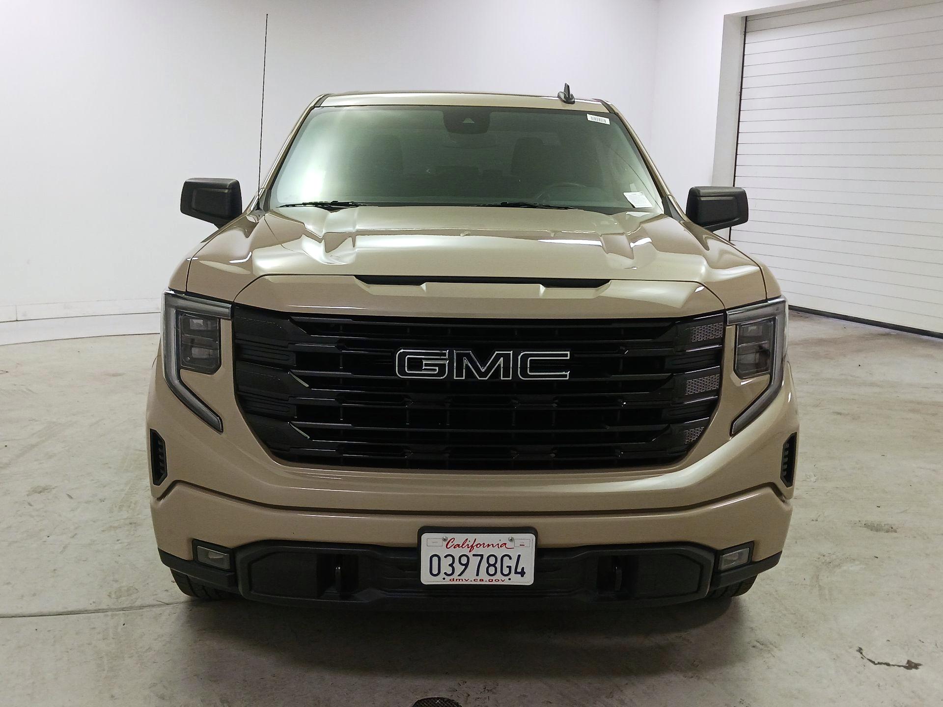 Thumbnail: 2023 GMC Sierra 1500 - 2