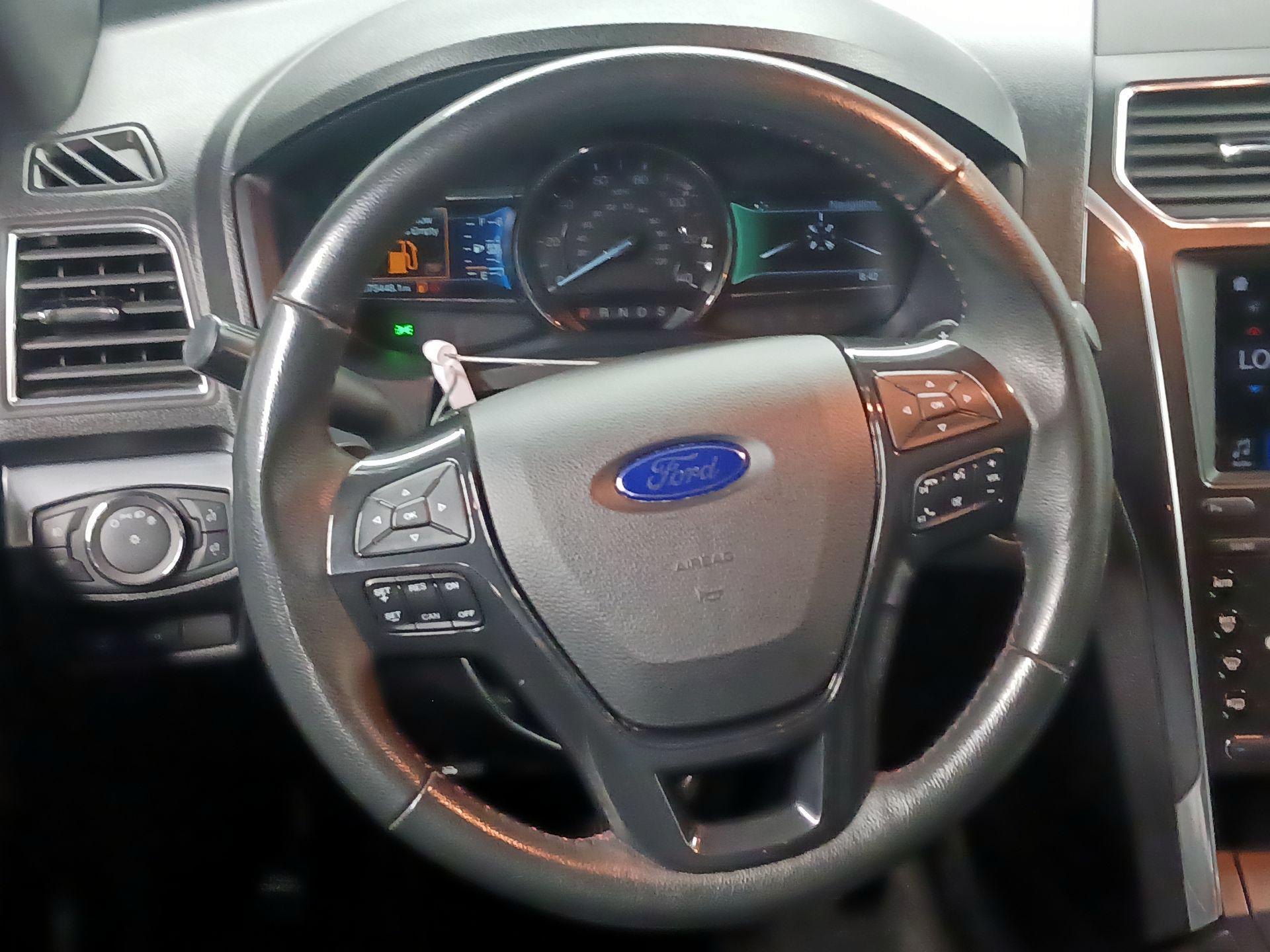 Thumbnail: 2019 Ford Explorer - 10