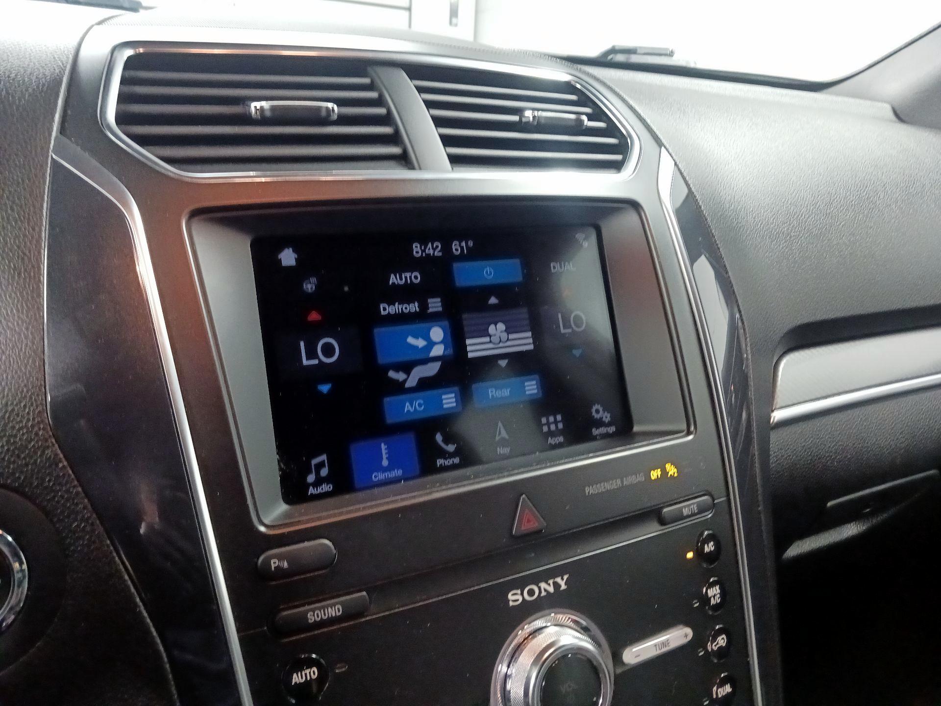 Thumbnail: 2019 Ford Explorer - 13