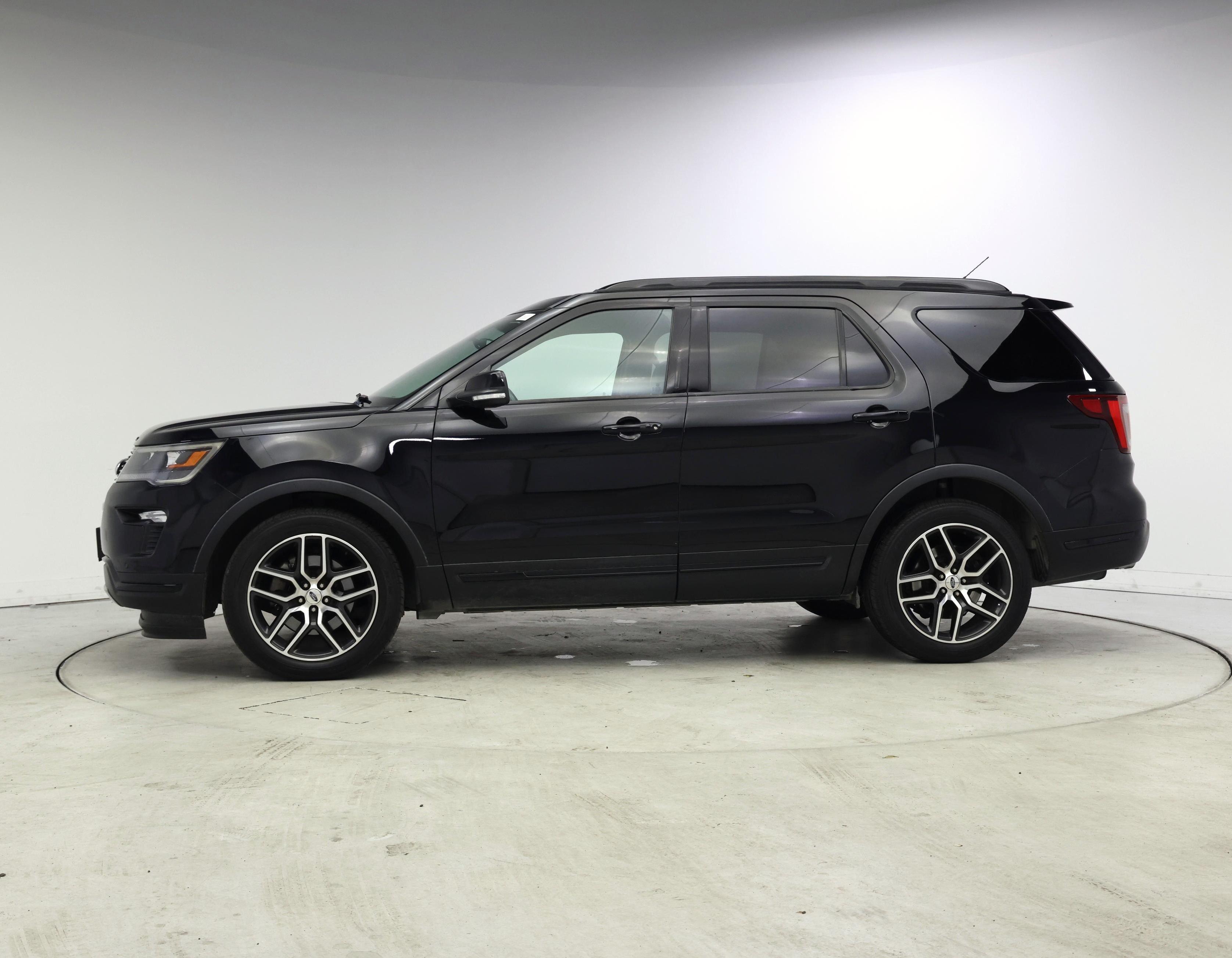 Thumbnail: 2019 Ford Explorer - 3