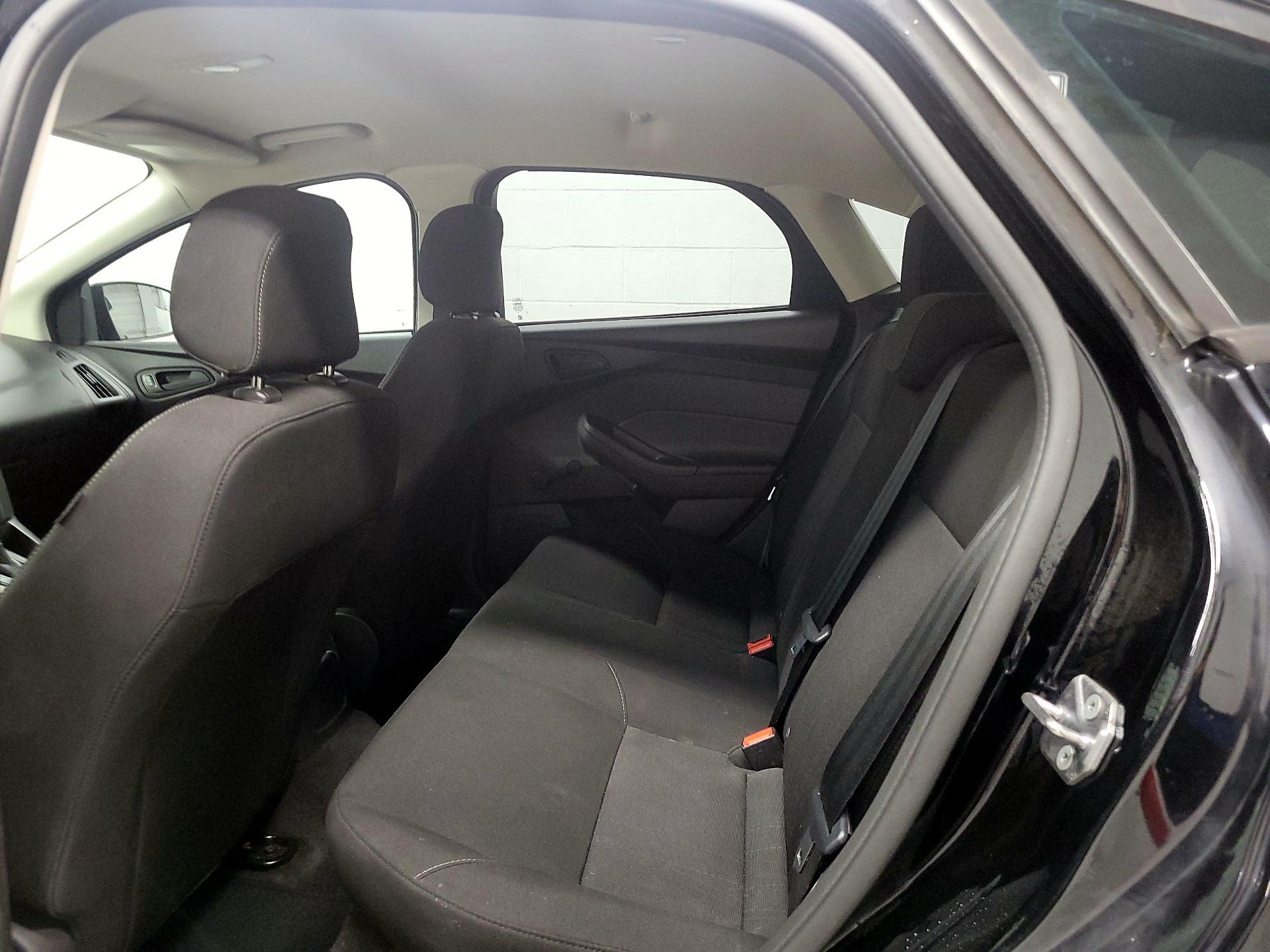 Thumbnail: 2018 Ford Focus - 17