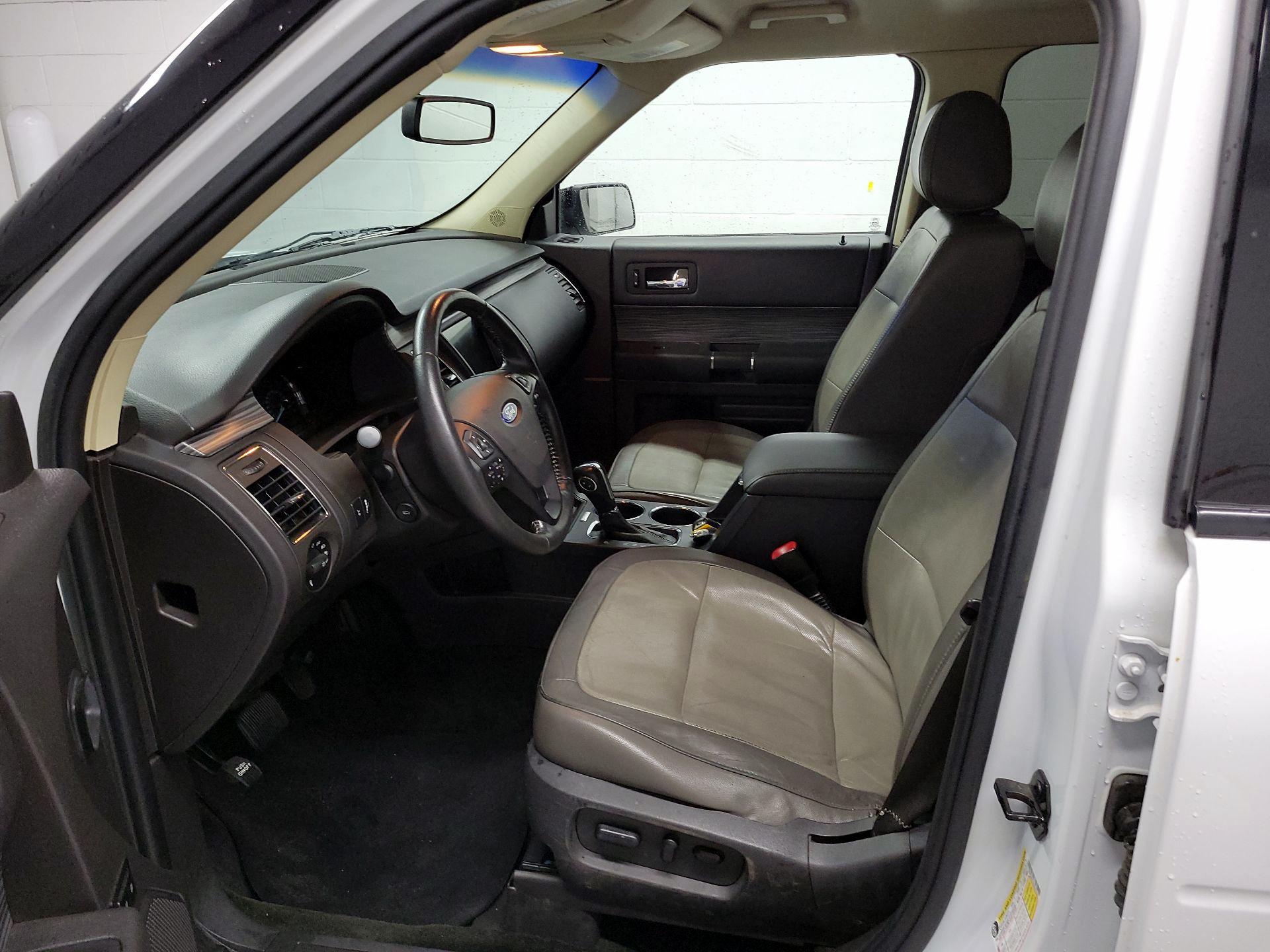 Thumbnail: 2016 Ford Flex - 9