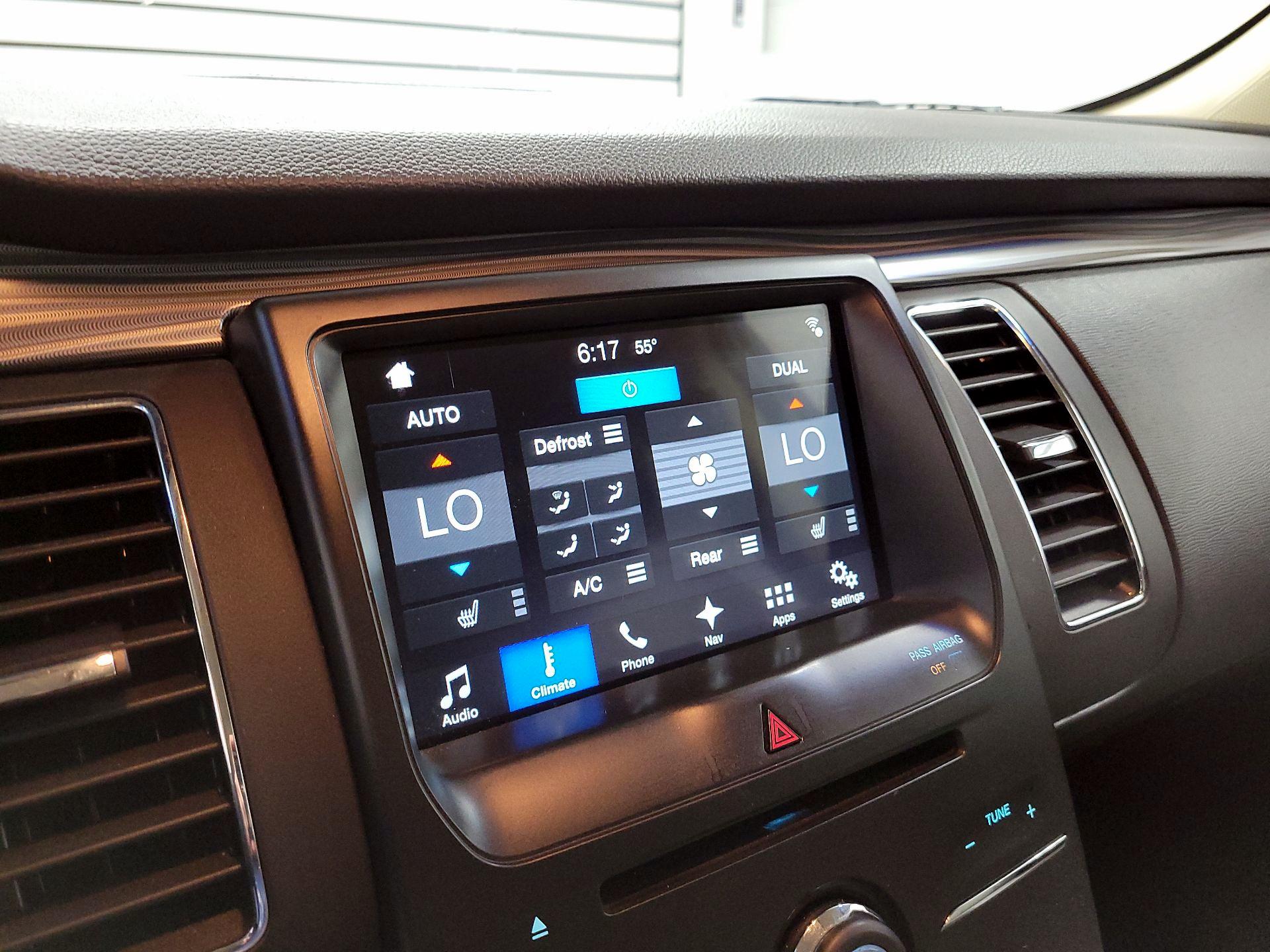 Thumbnail: 2016 Ford Flex - 15