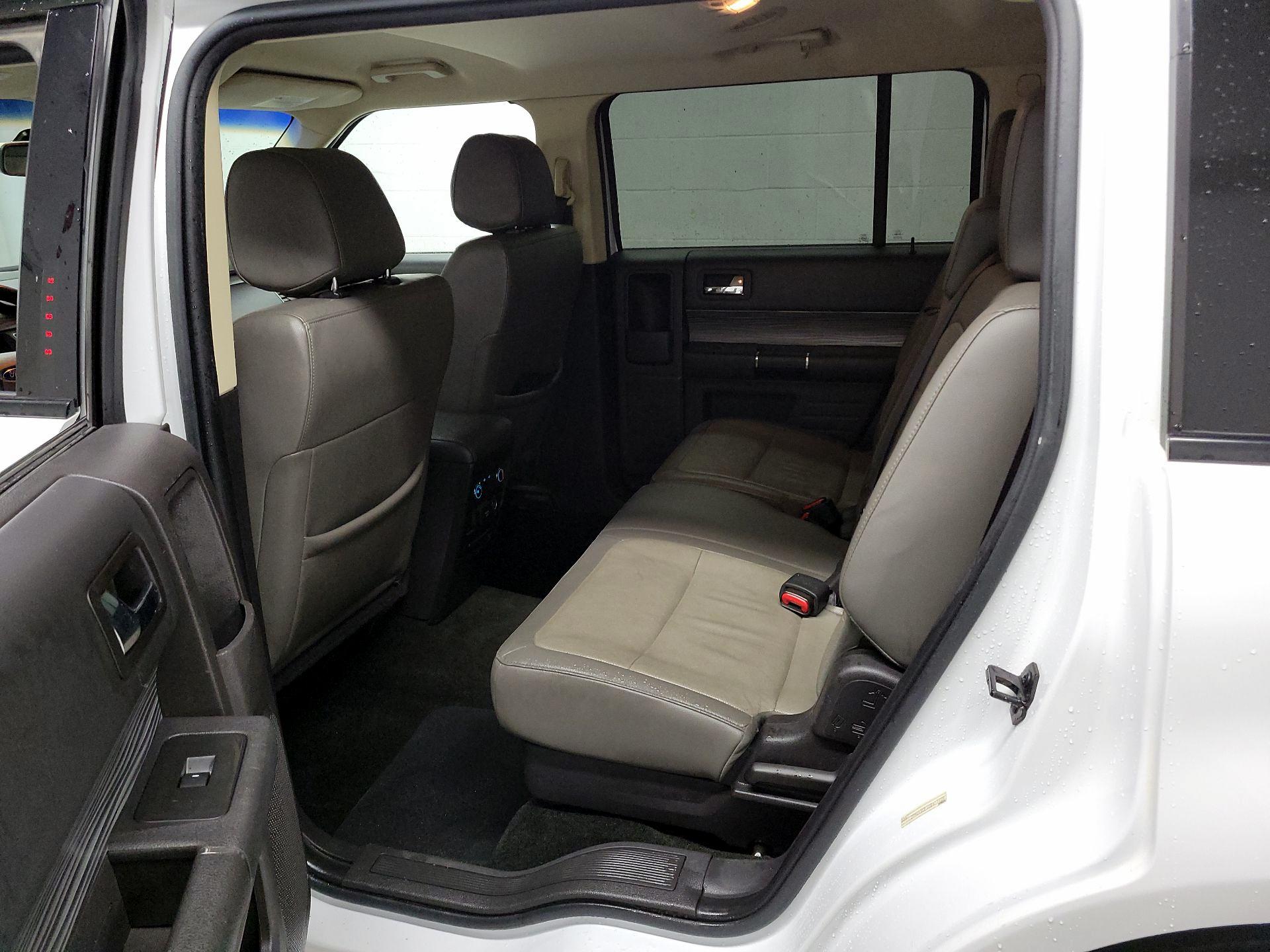 Thumbnail: 2016 Ford Flex - 17