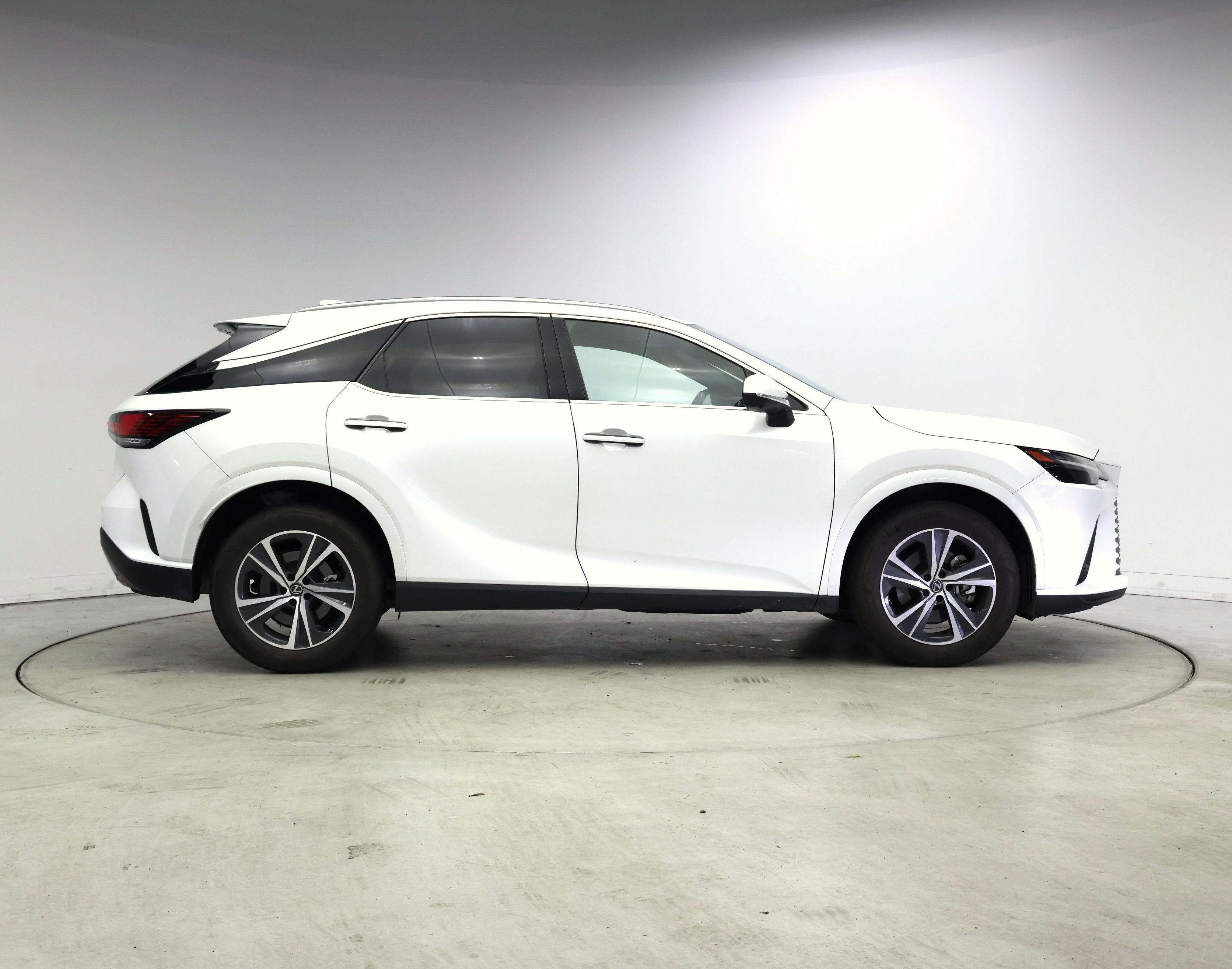 Thumbnail: 2024 Lexus RX - 7