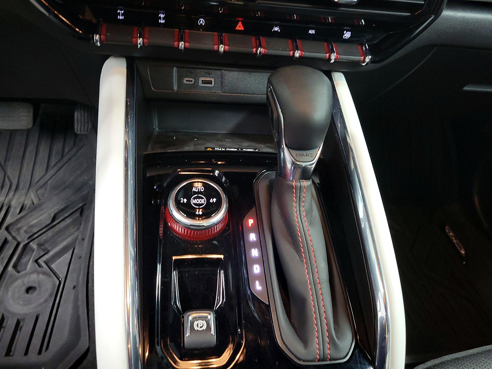 Thumbnail: 2024 GMC Canyon - 17