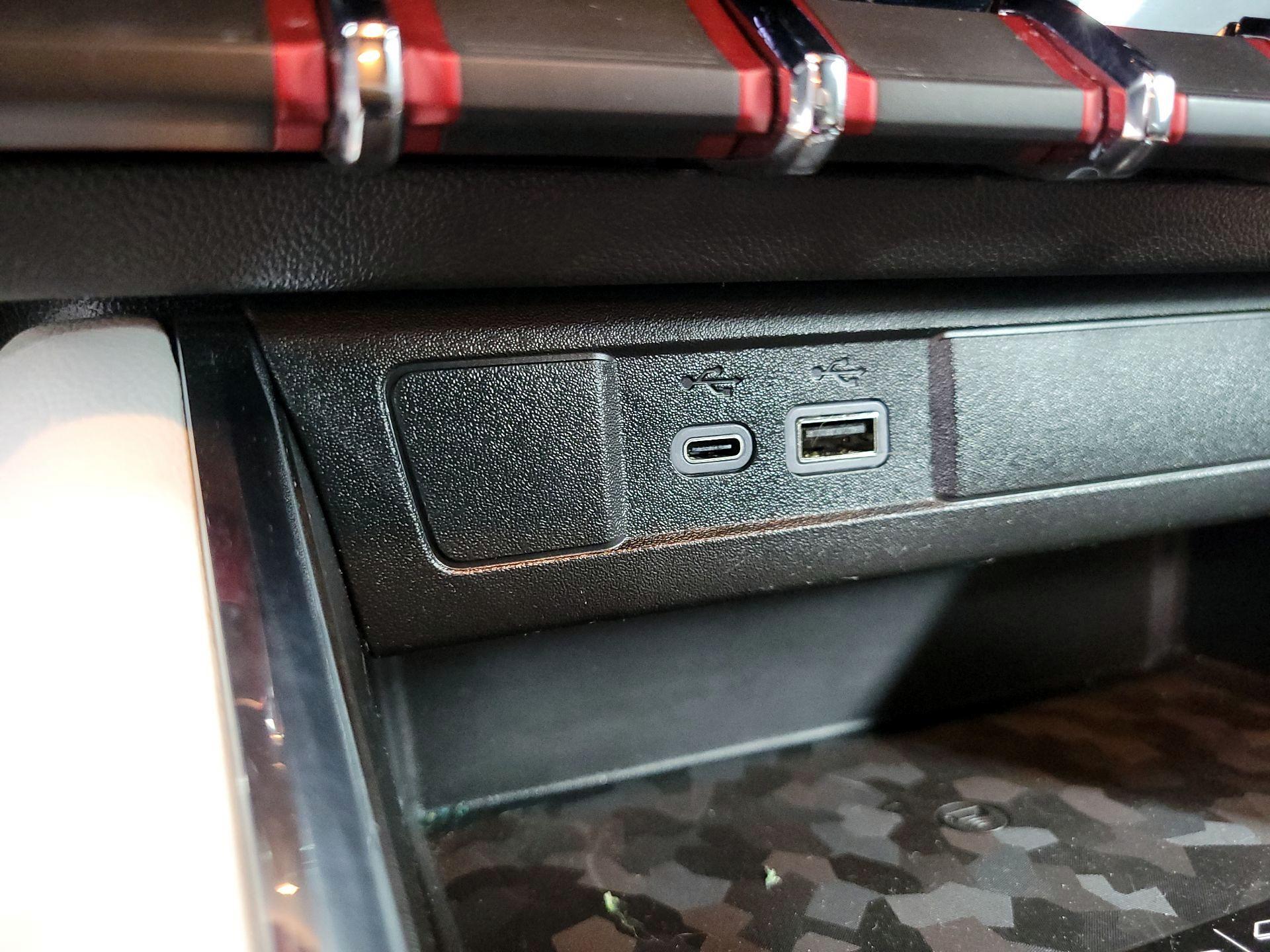 Thumbnail: 2024 GMC Canyon - 18