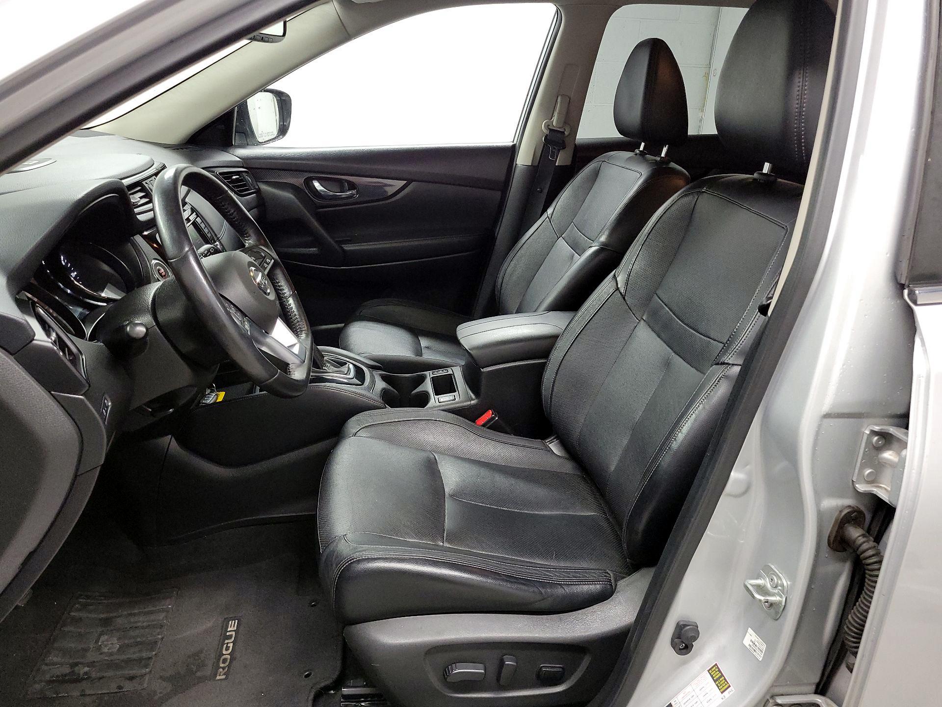 Thumbnail: 2018 Nissan Rogue - 11