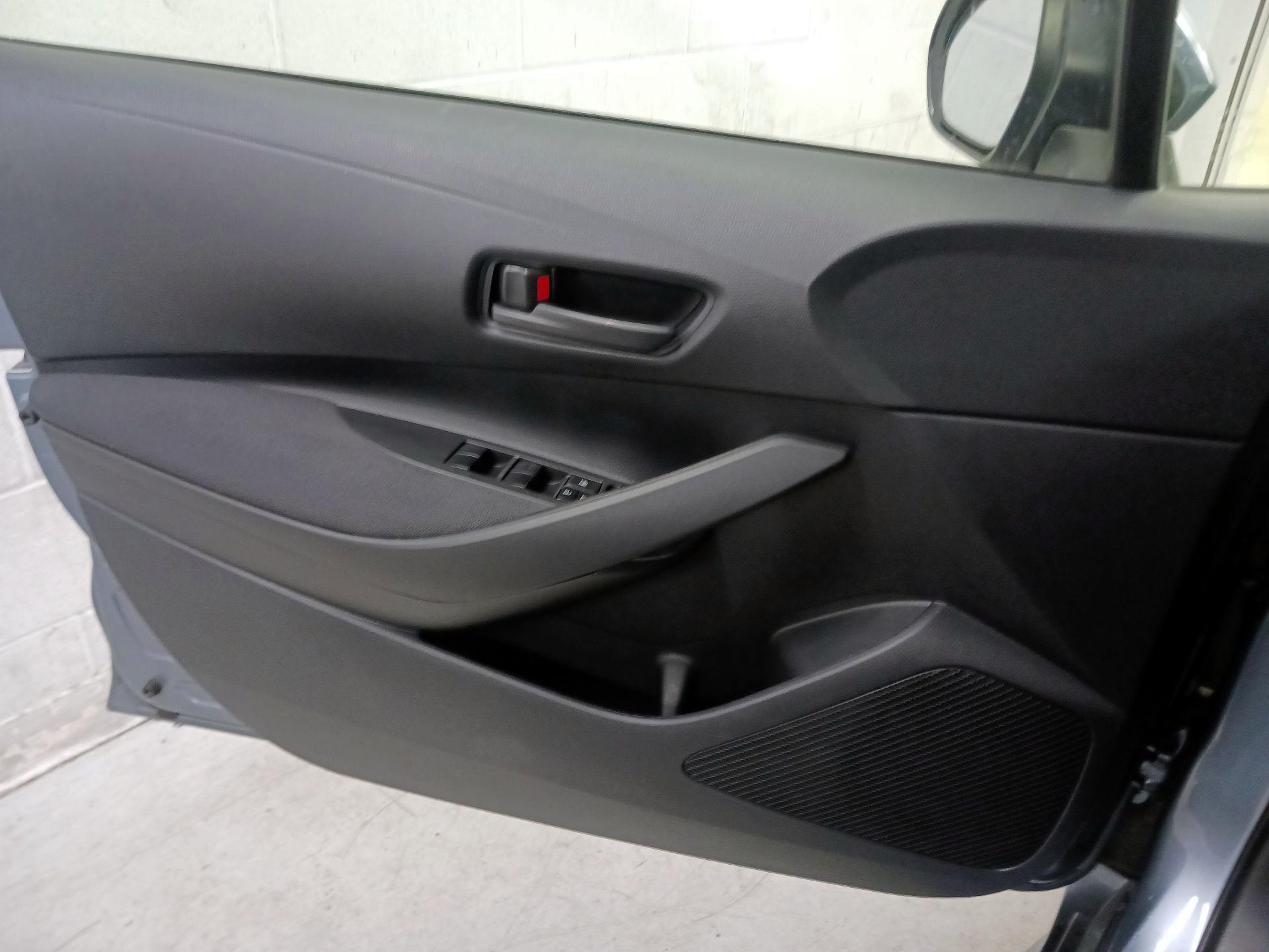 Thumbnail: 2024 Toyota Corolla - 12