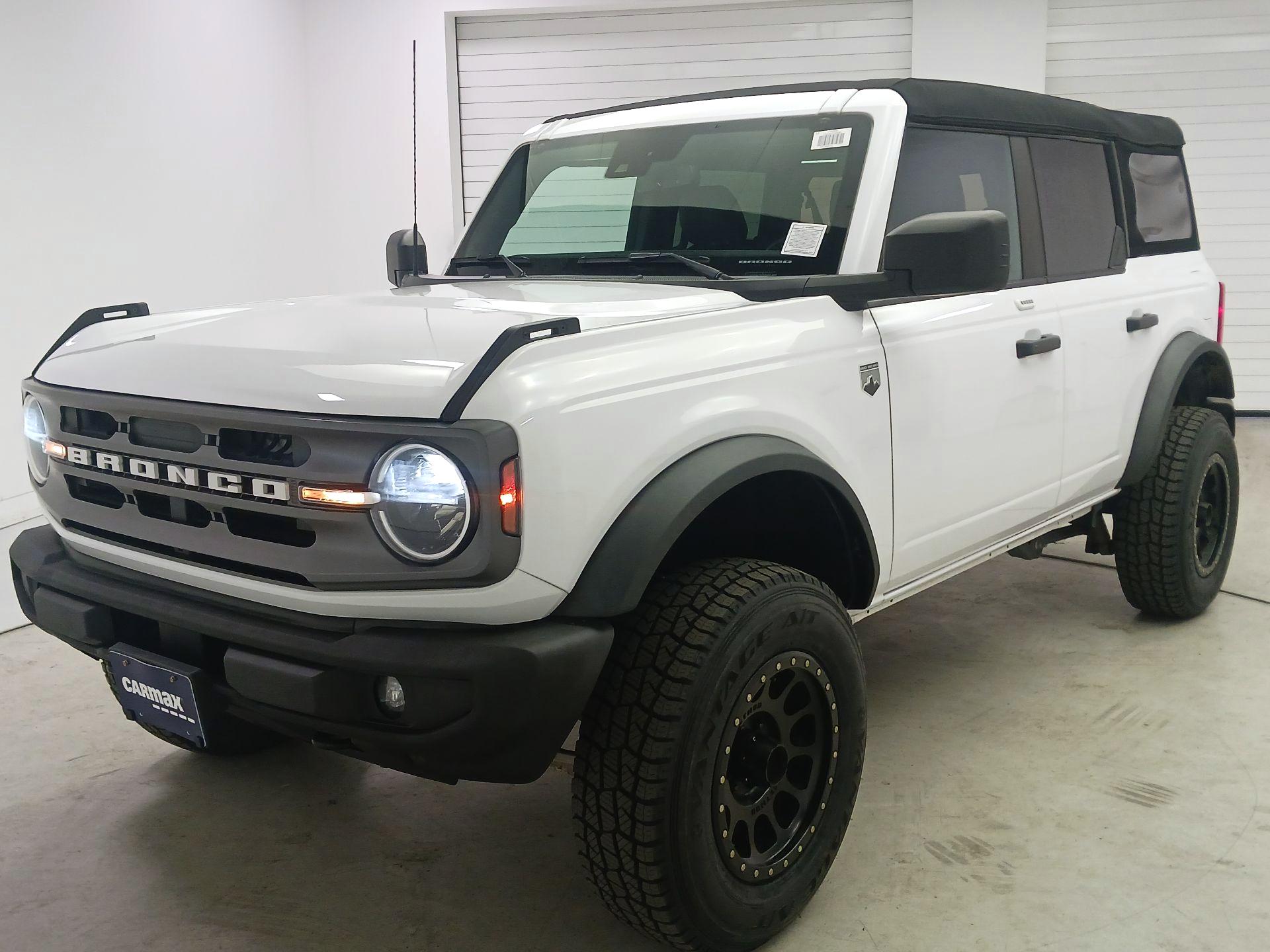 Thumbnail: 2023 Ford Bronco - 3
