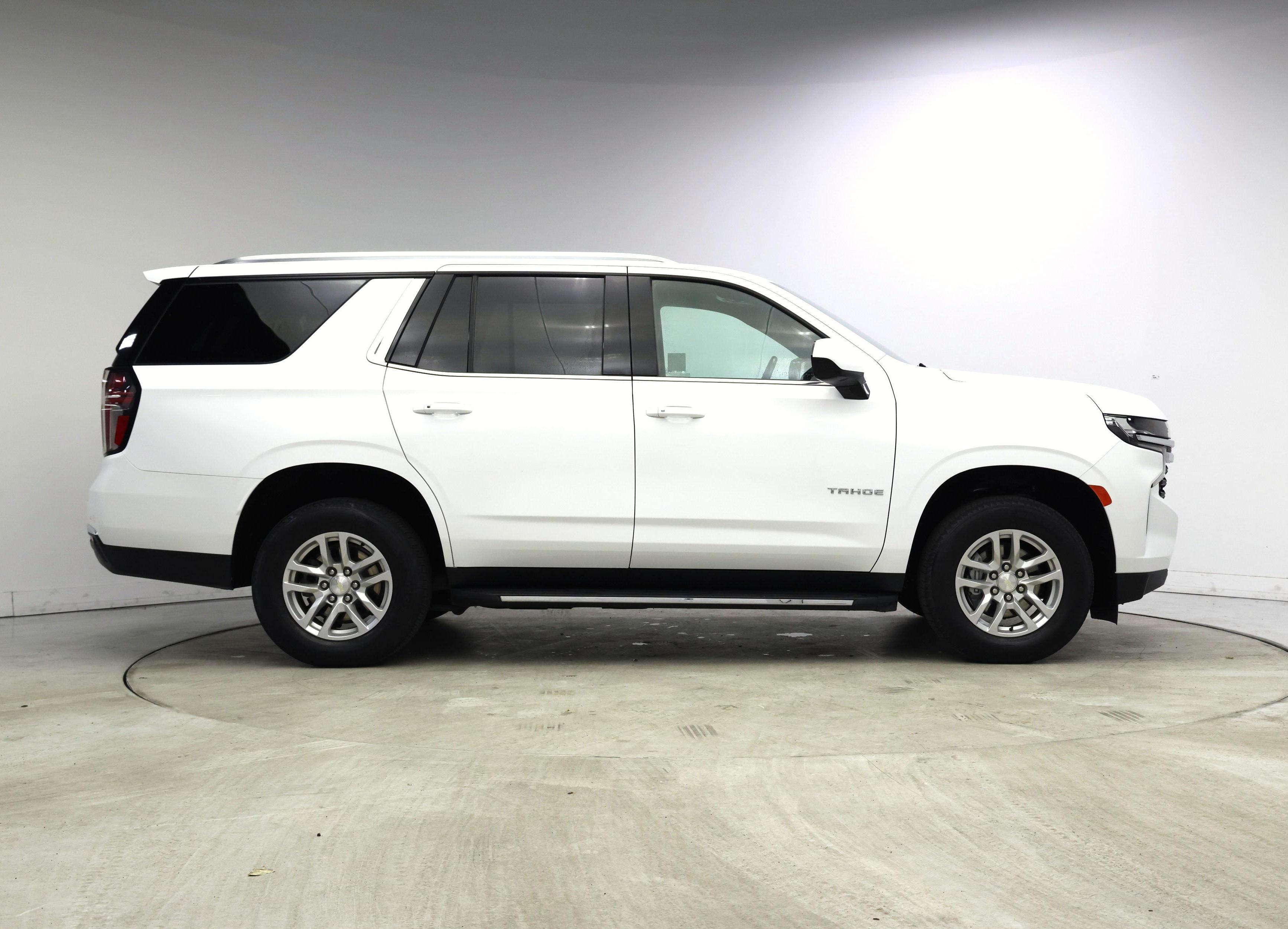 Thumbnail: 2021 Chevrolet Tahoe - 7