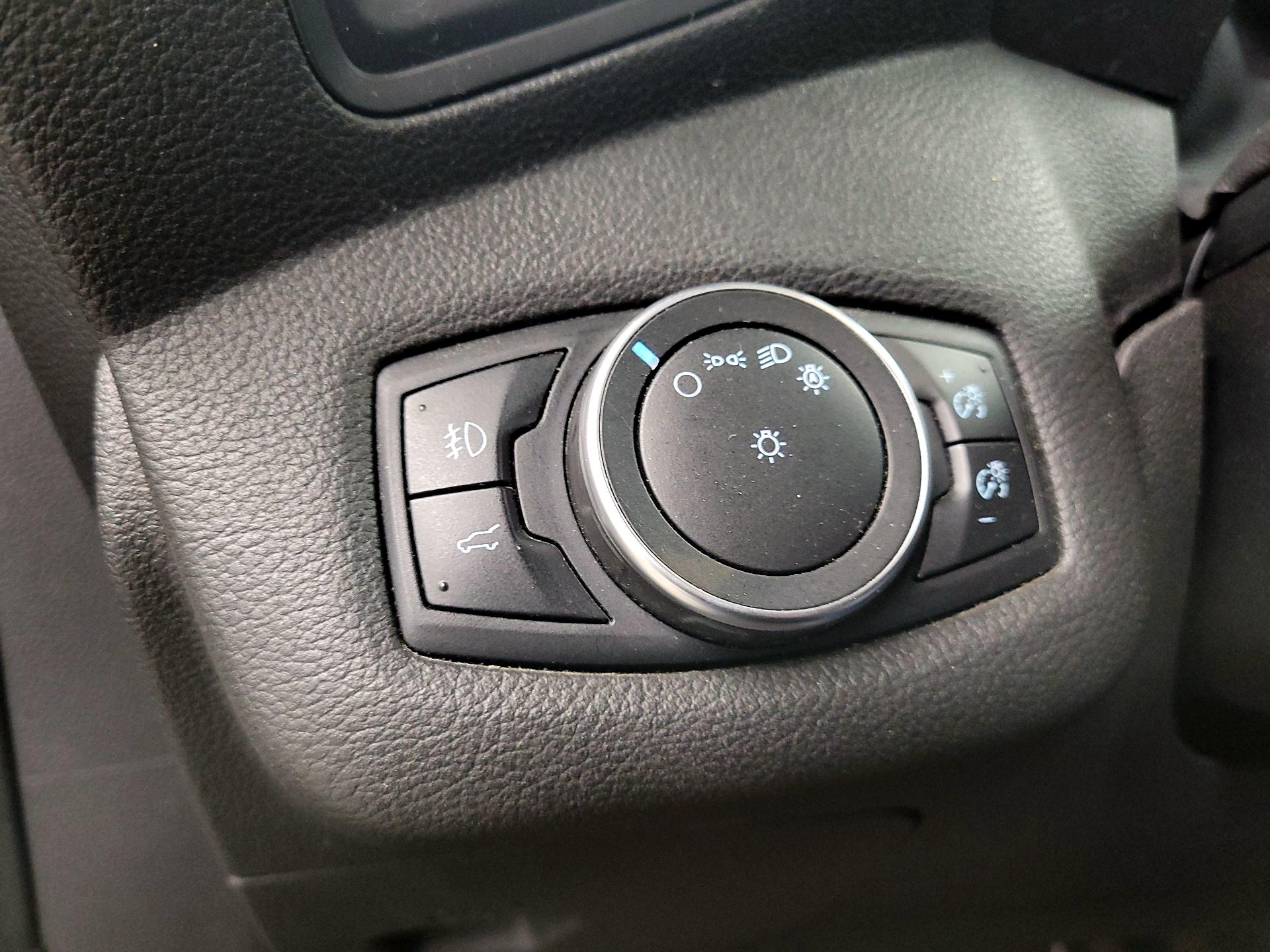 Thumbnail: 2017 Ford Escape - 13