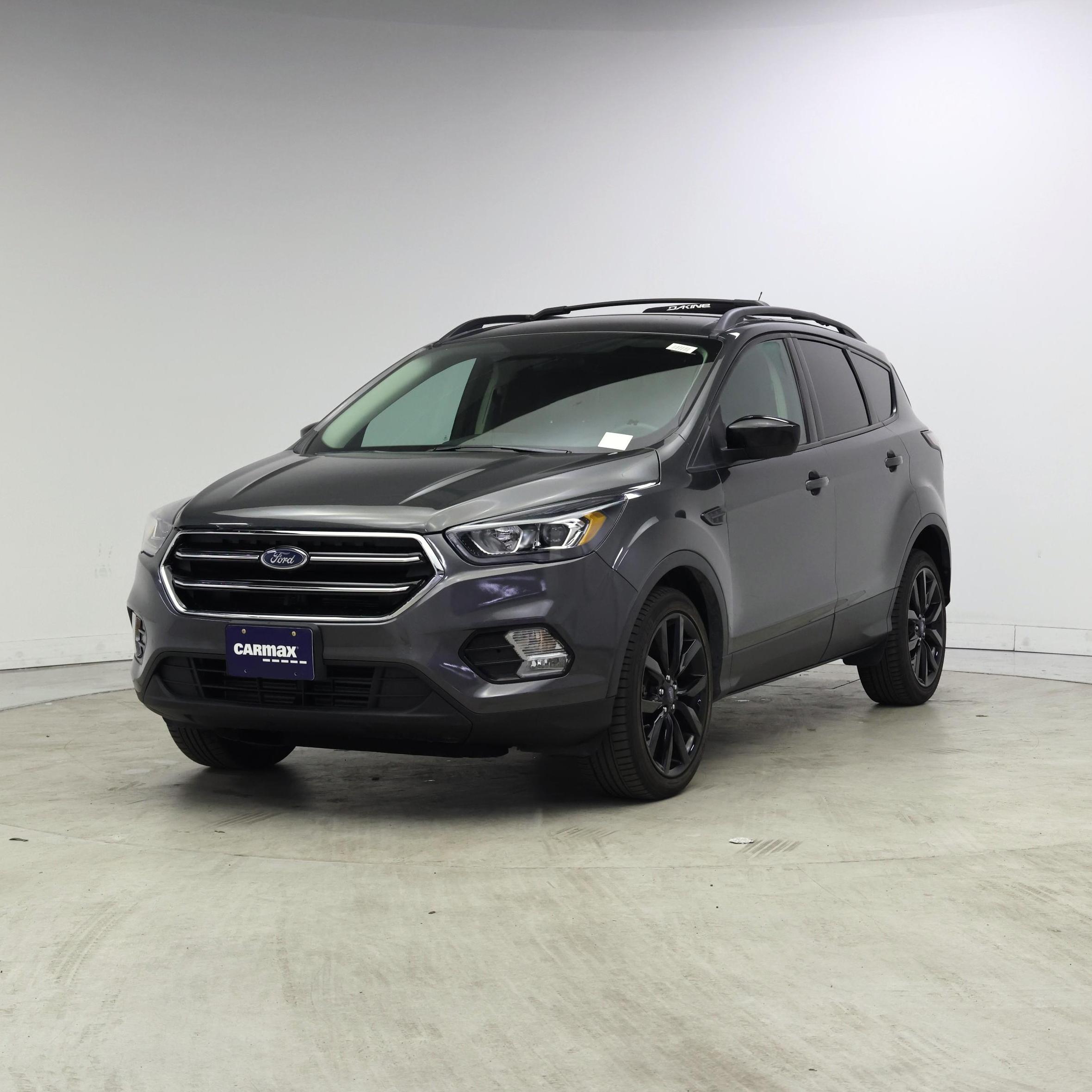 Thumbnail: 2017 Ford Escape - 4