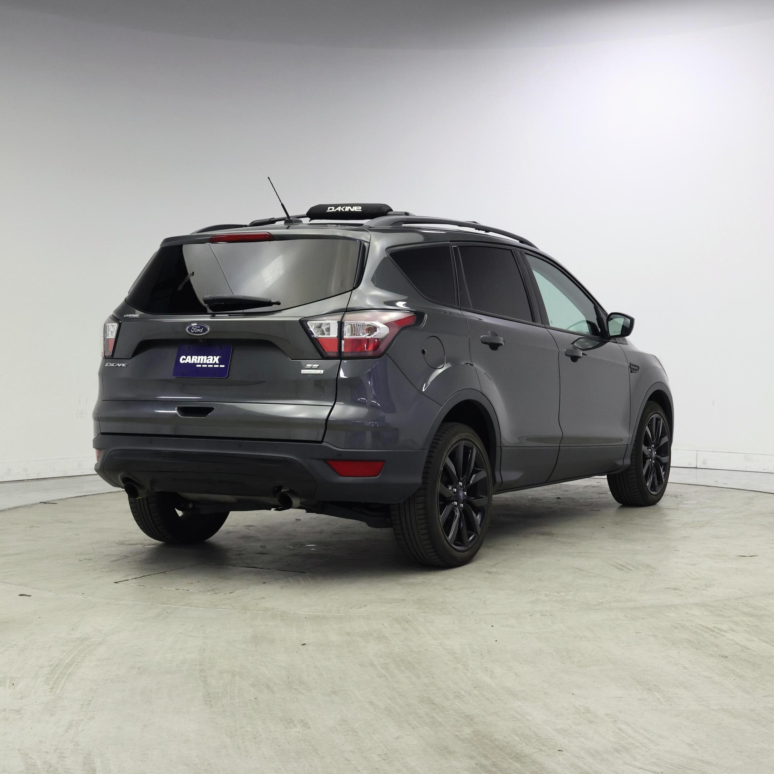 Thumbnail: 2017 Ford Escape - 8