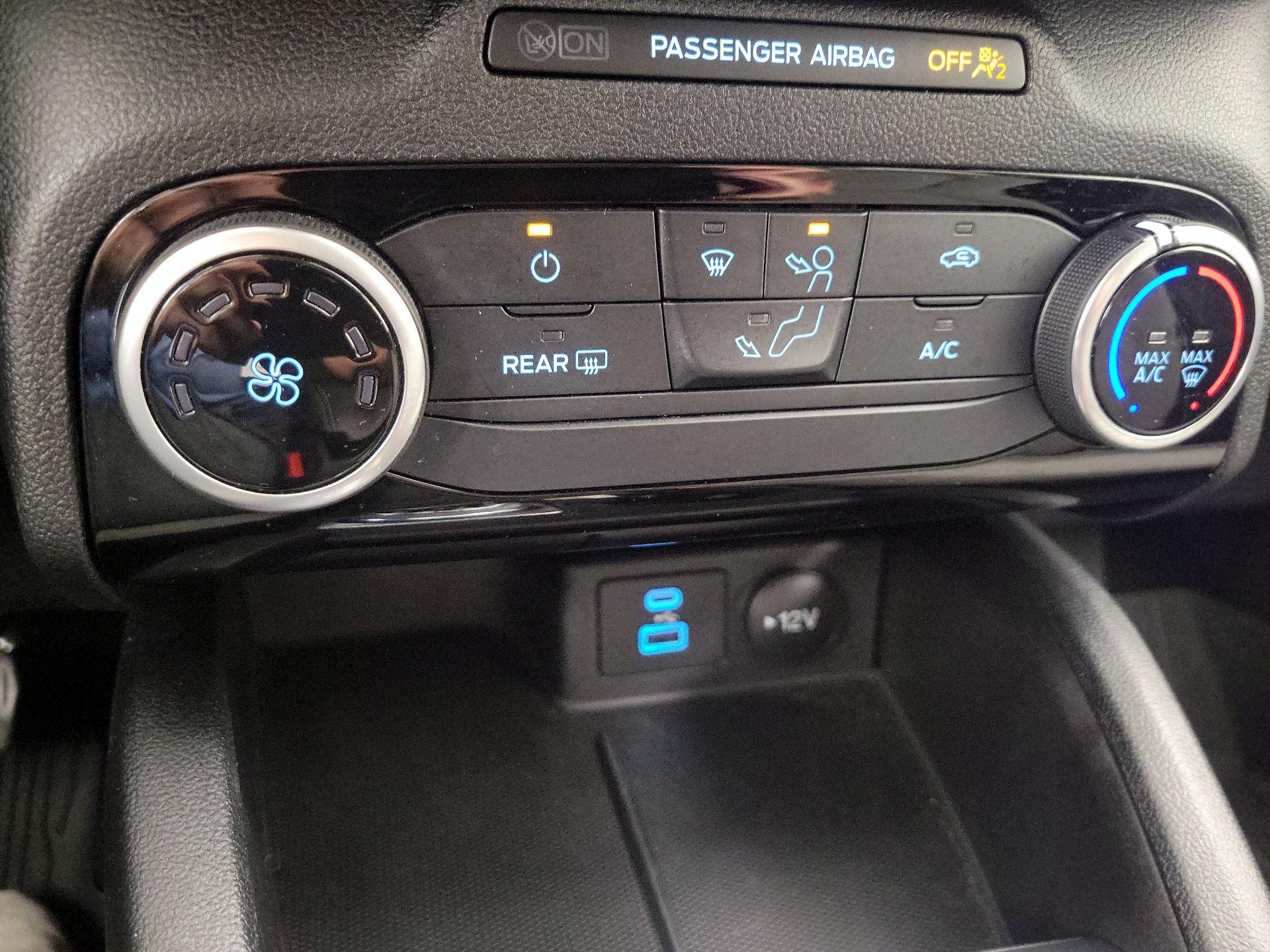 Thumbnail: 2022 Ford Escape - 16