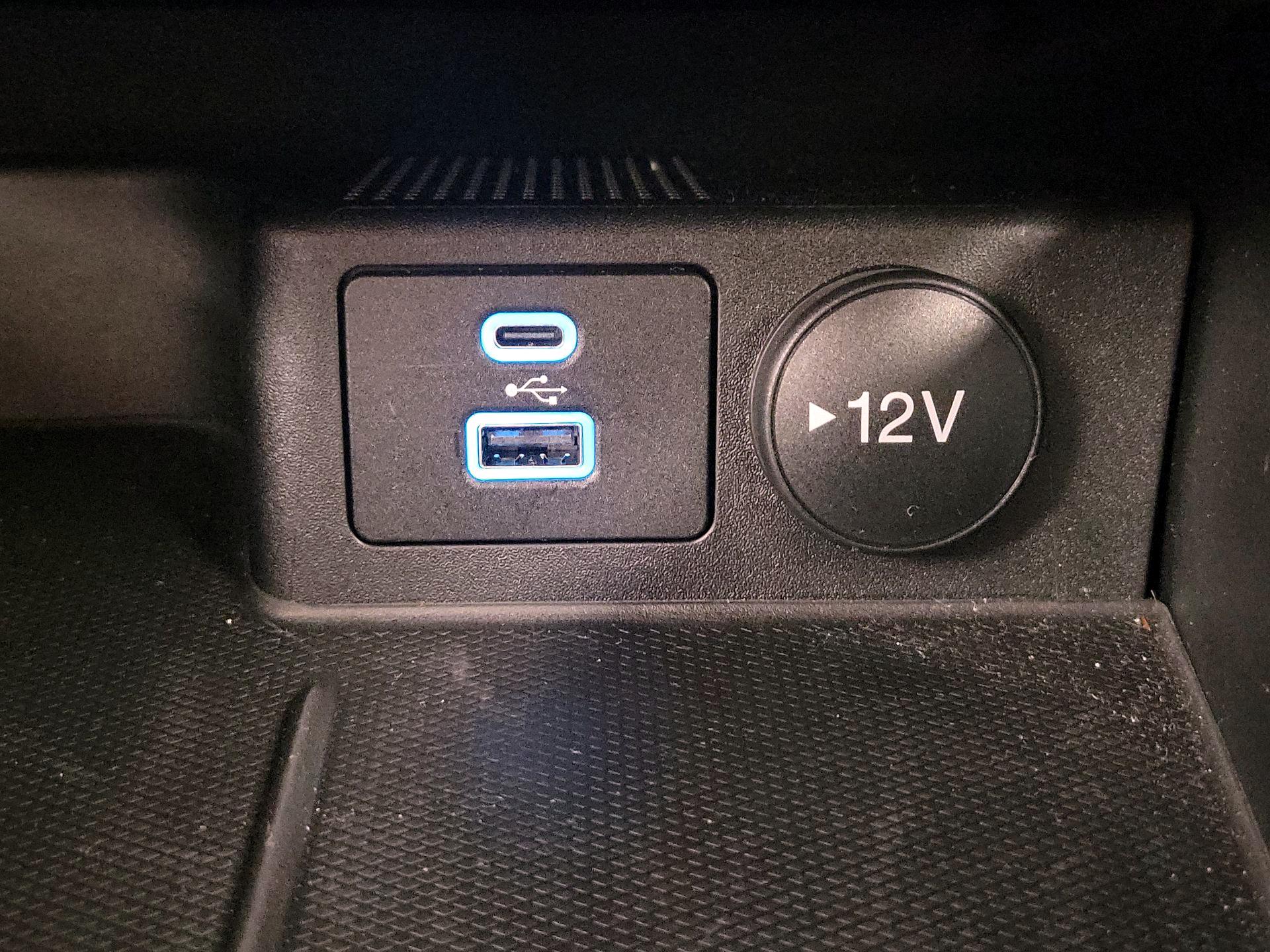 Thumbnail: 2022 Ford Escape - 18