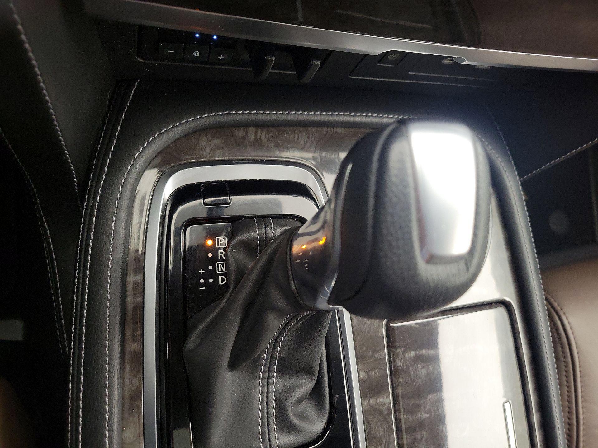 Thumbnail: 2023 Nissan Armada - 18