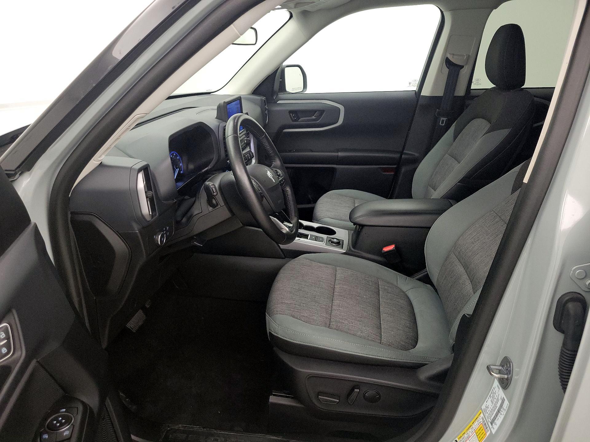 Thumbnail: 2022 Ford Bronco Sport - 11