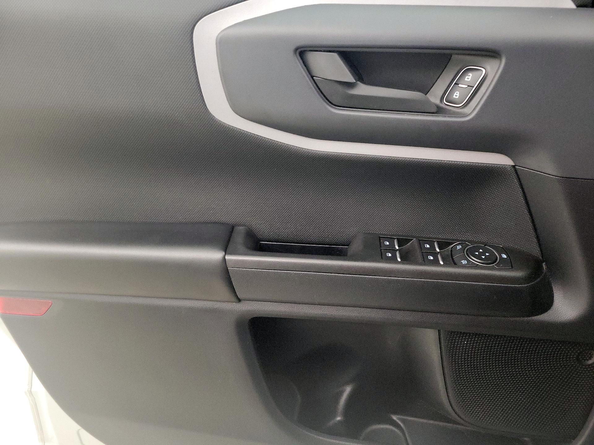 Thumbnail: 2022 Ford Bronco Sport - 12