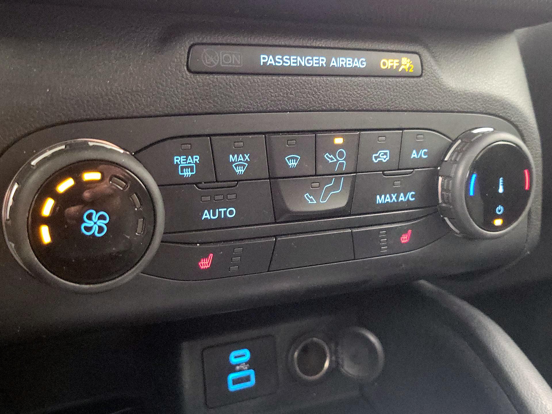 Thumbnail: 2022 Ford Bronco Sport - 16