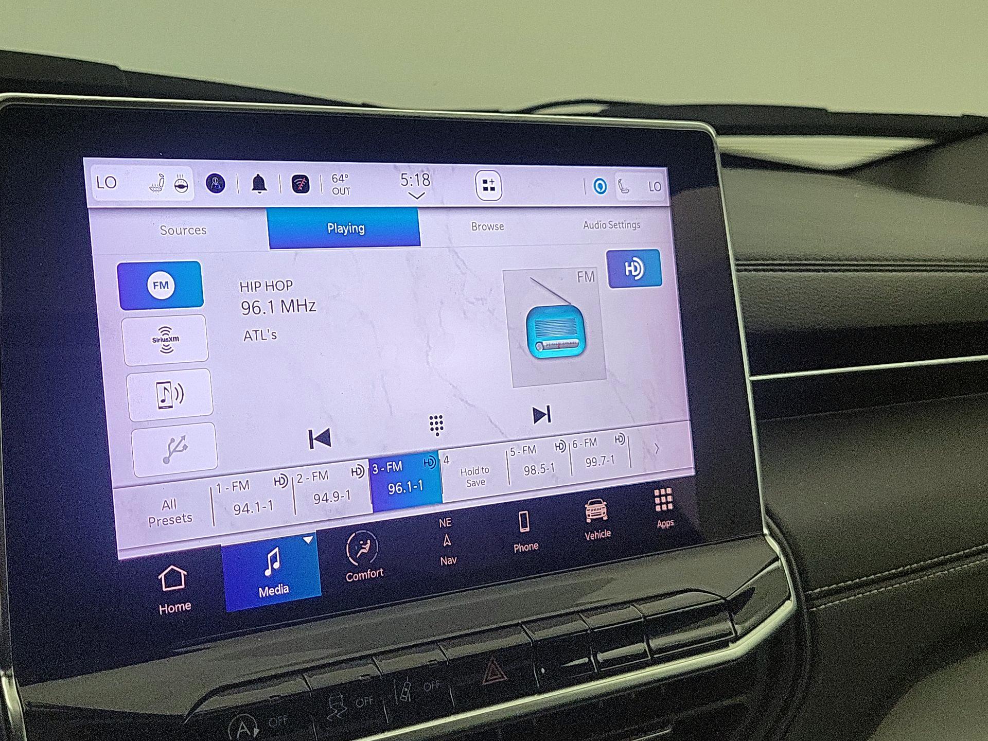 Thumbnail: 2022 Jeep Compass - 16