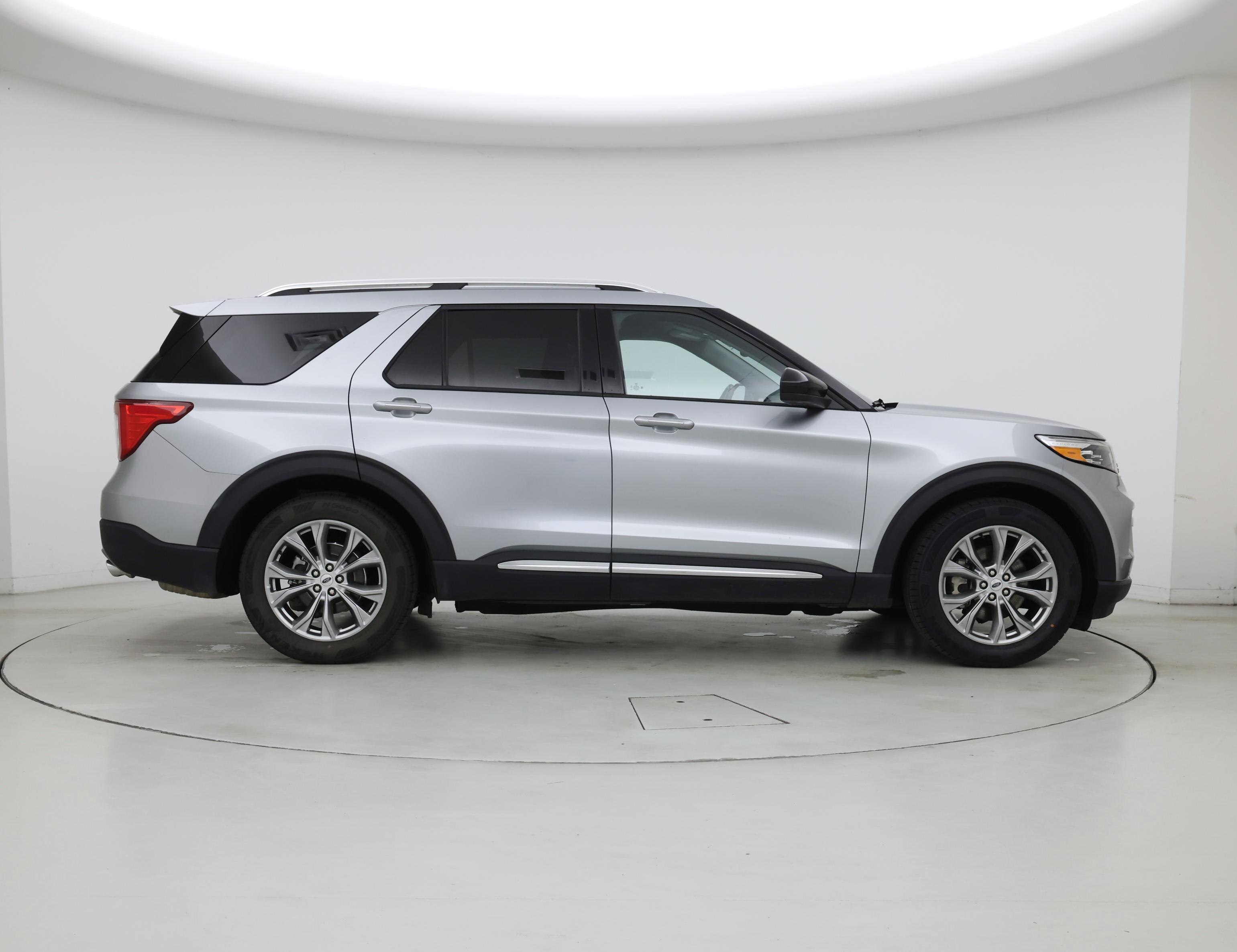 Thumbnail: 2023 Ford Explorer - 7