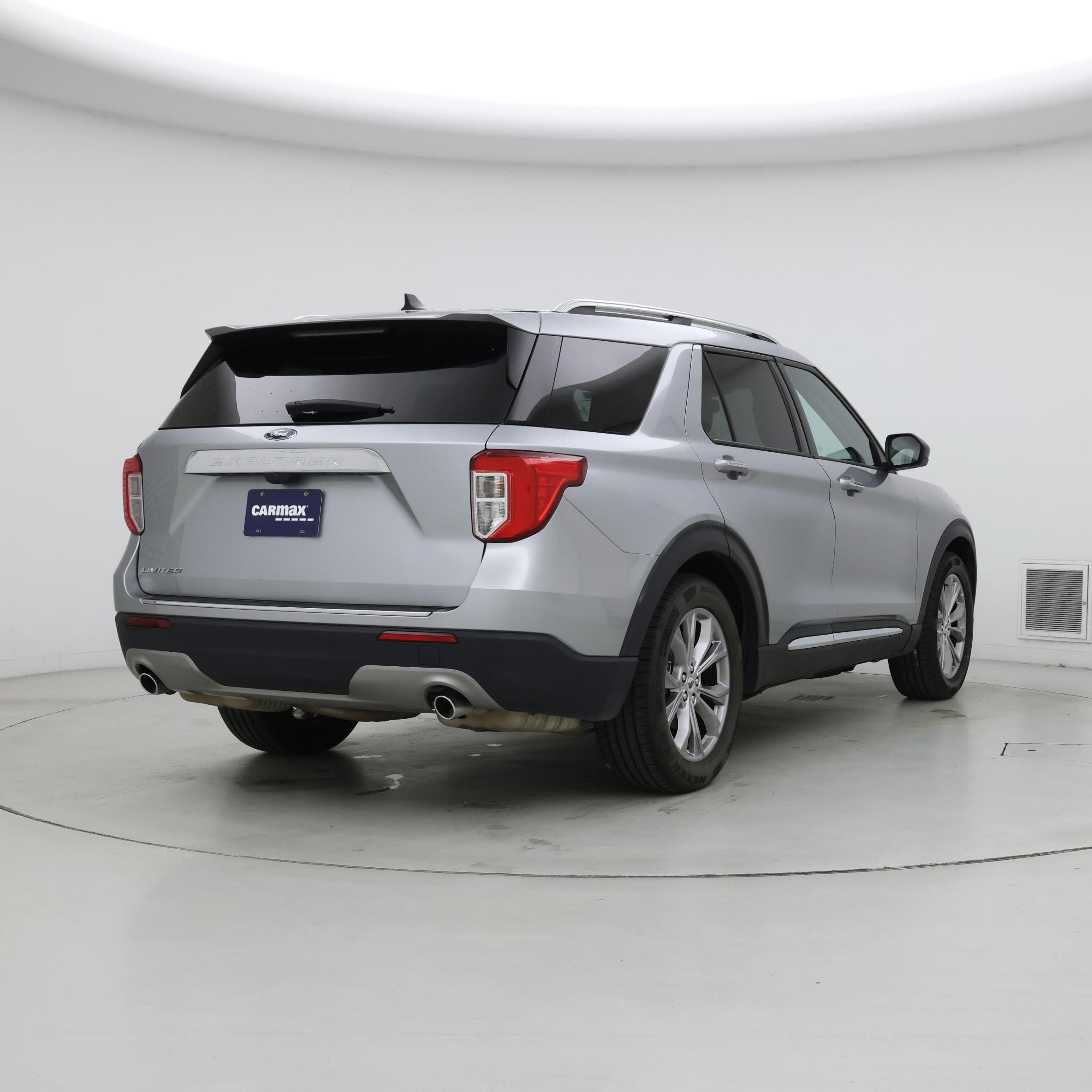 Thumbnail: 2023 Ford Explorer - 8