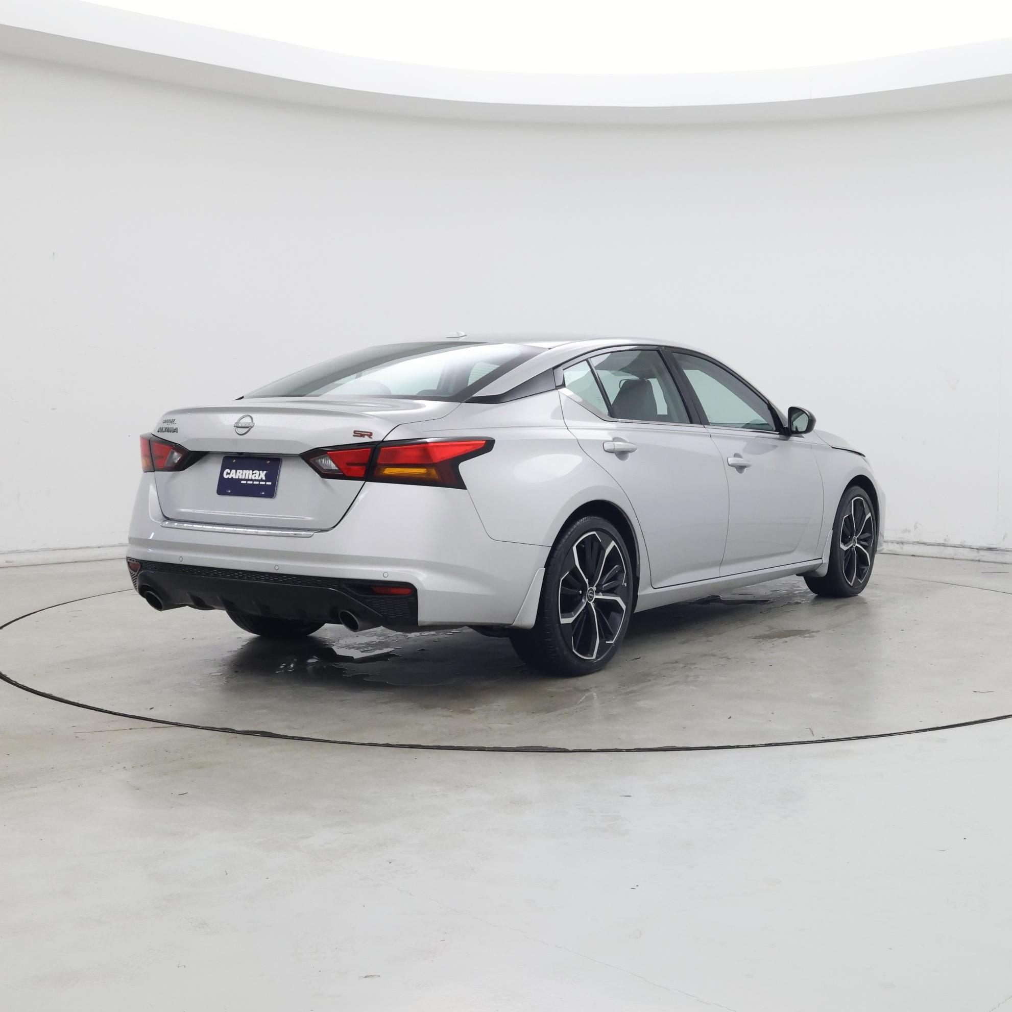 Thumbnail: 2023 Nissan Altima - 8