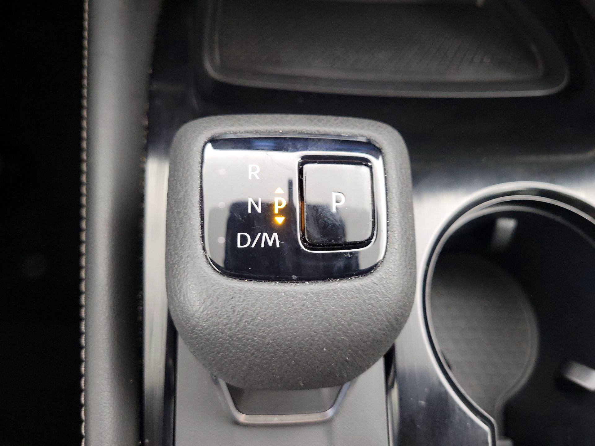 Thumbnail: 2022 Nissan Rogue - 17