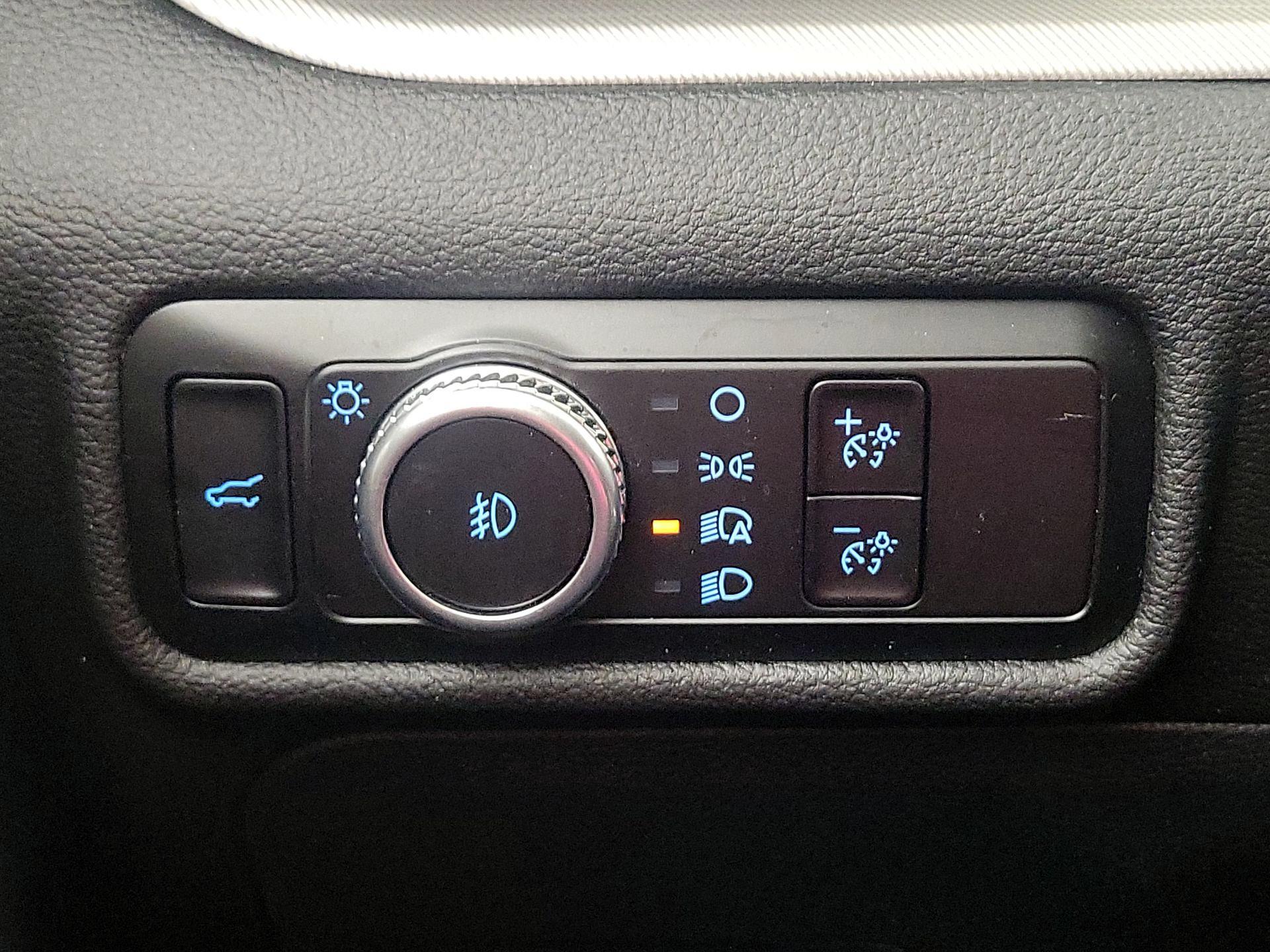 Thumbnail: 2023 Ford Explorer - 13