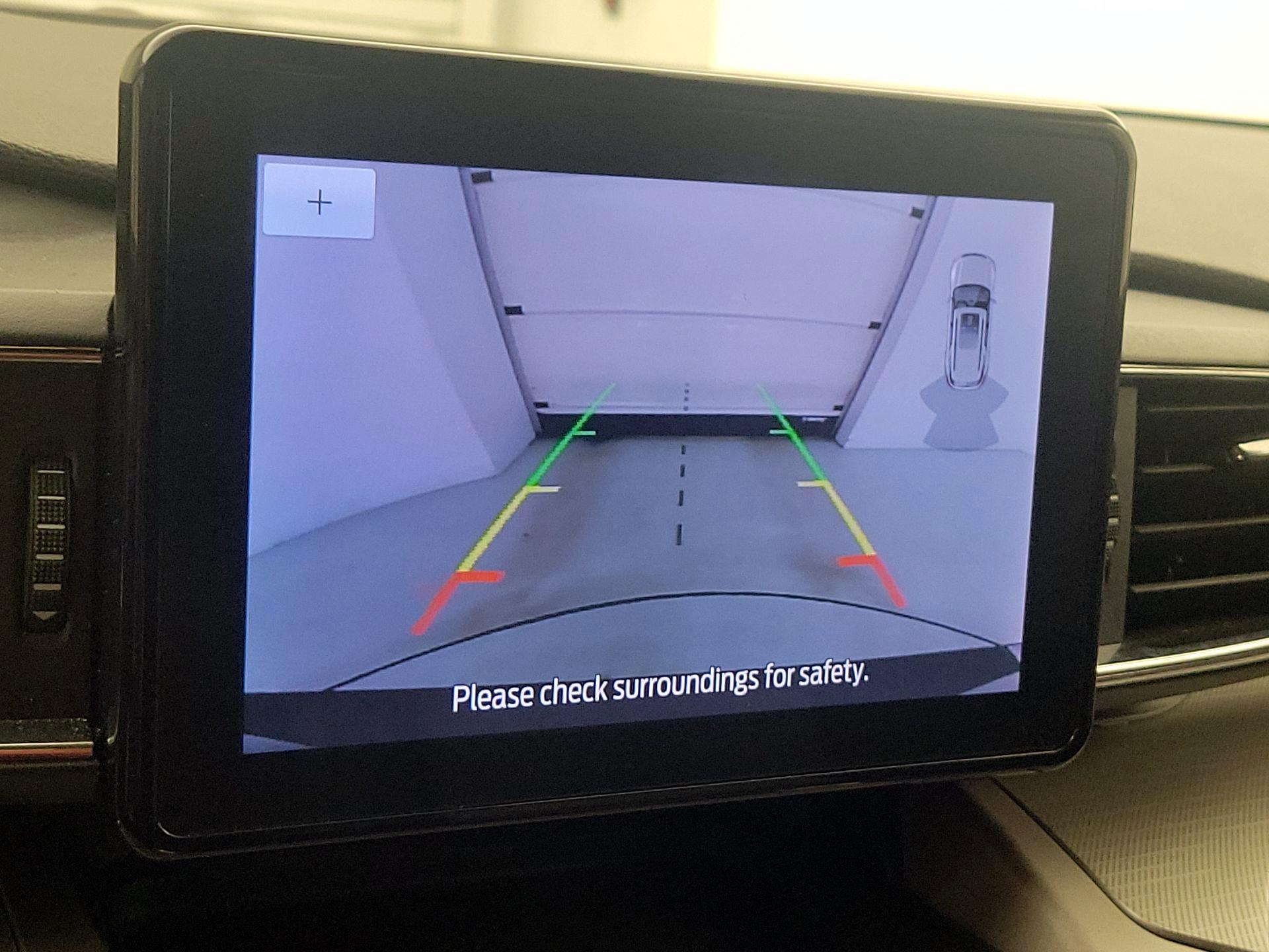 Thumbnail: 2023 Ford Explorer - 14