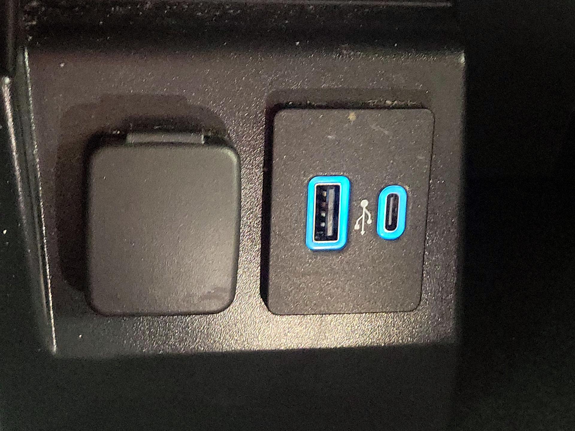 Thumbnail: 2023 Ford Explorer - 18